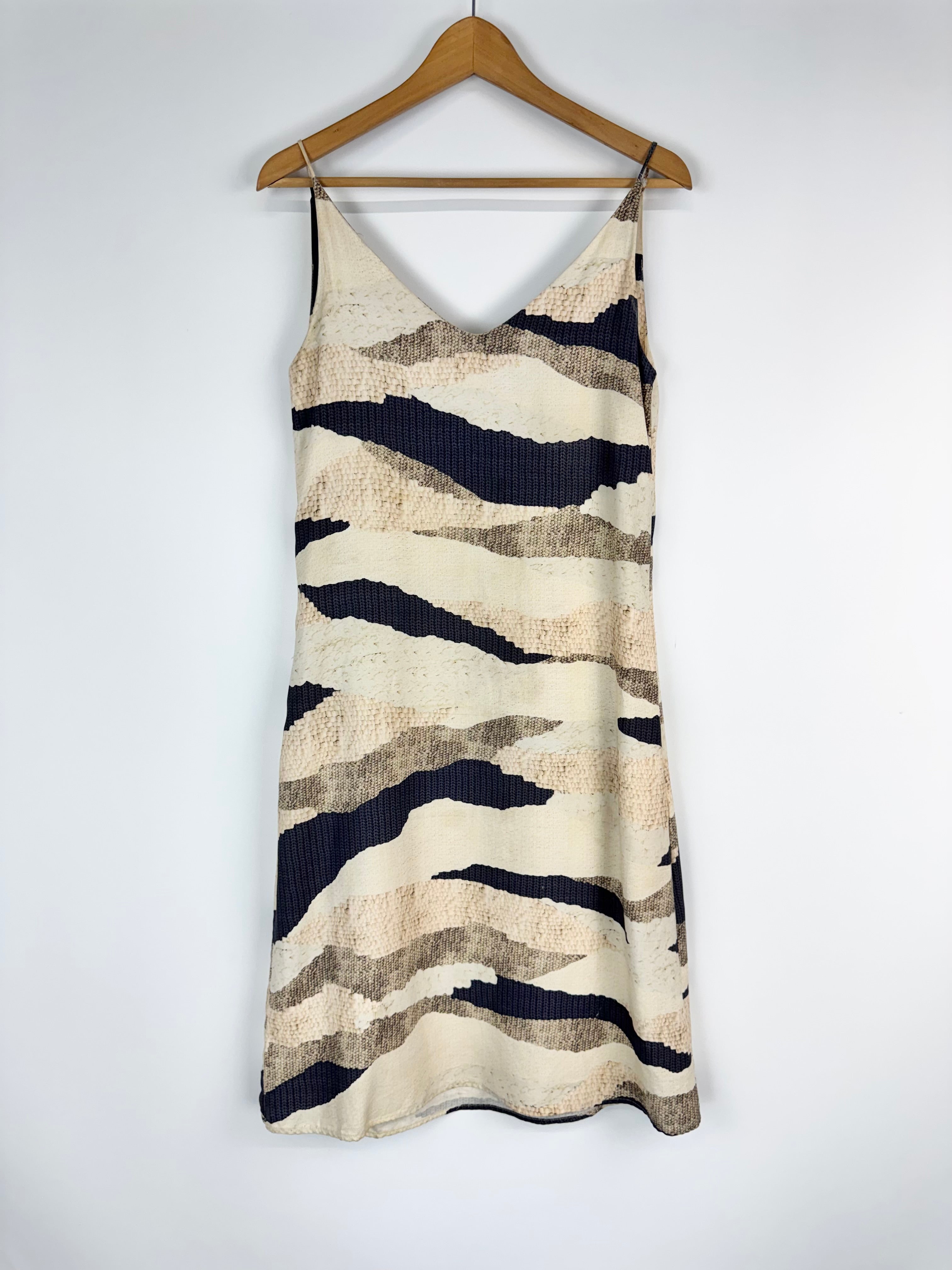 Búl Graphic Printed Knit Pattern Dress - AU8