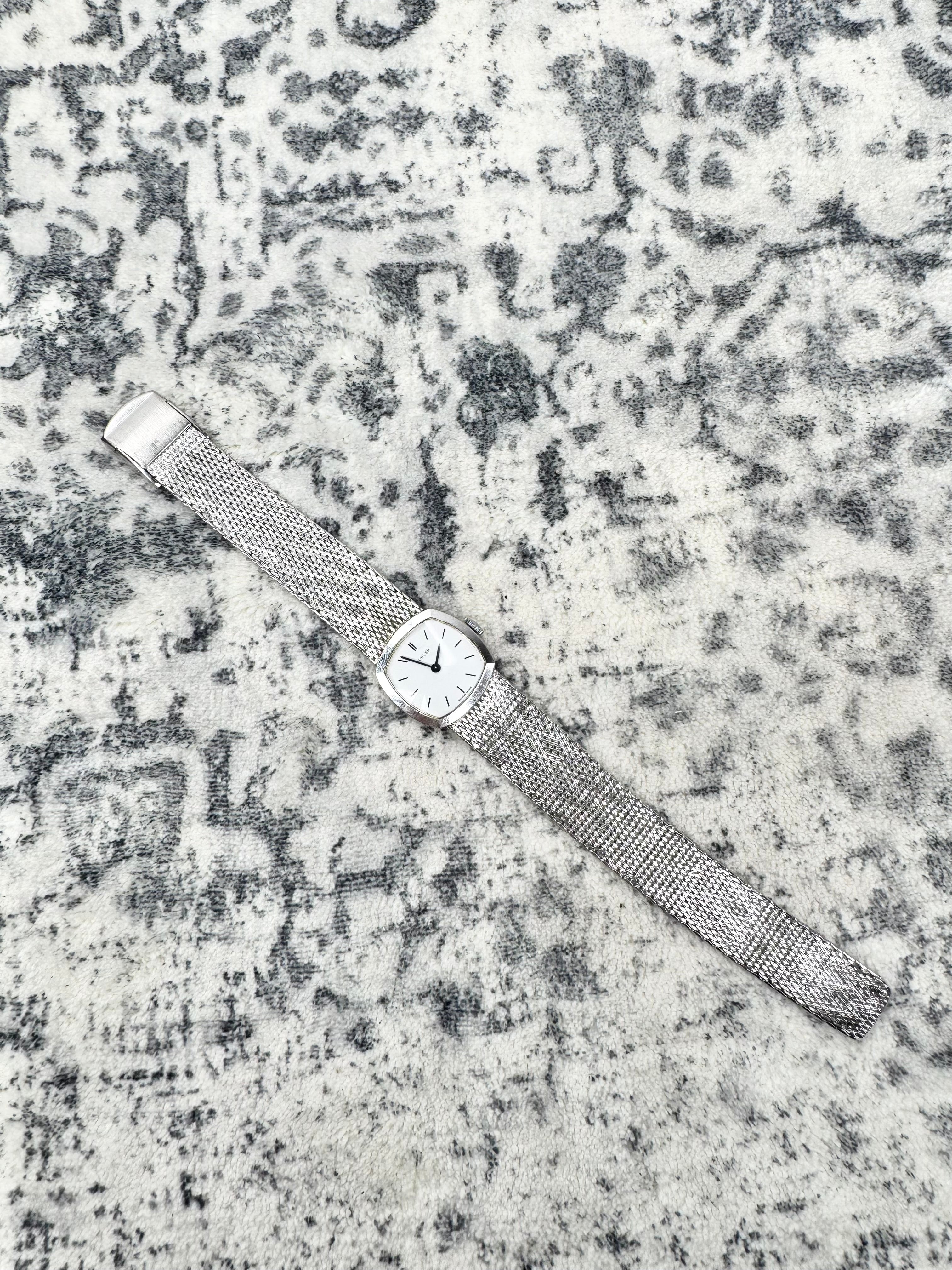 Vintage 70s Türler Silver Toned Cushion Shaped Milanese Mesh Swiss Watch