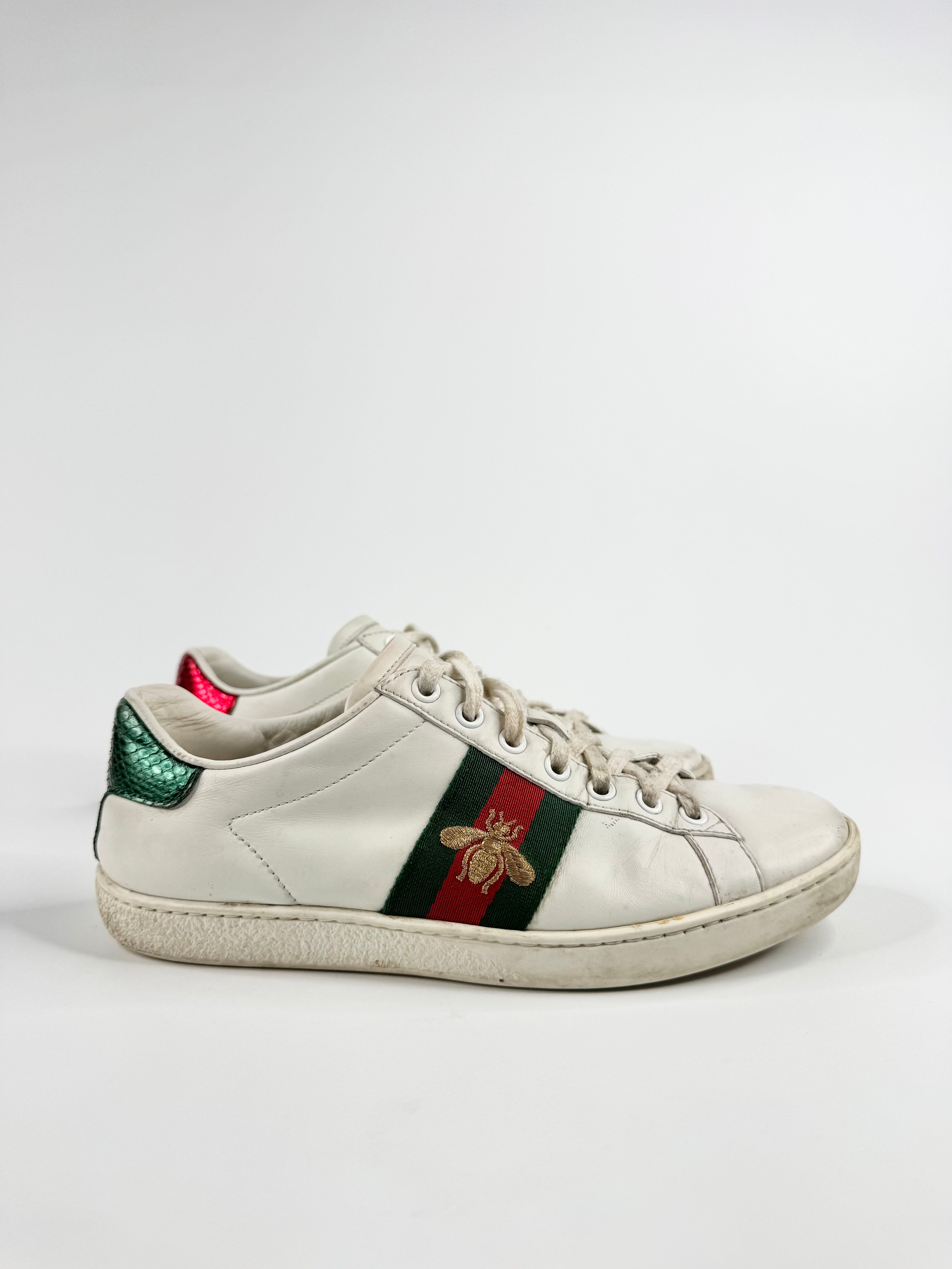 Gucci White Leather 'Ace' Bee Embroidered Sneakers - EU36.5