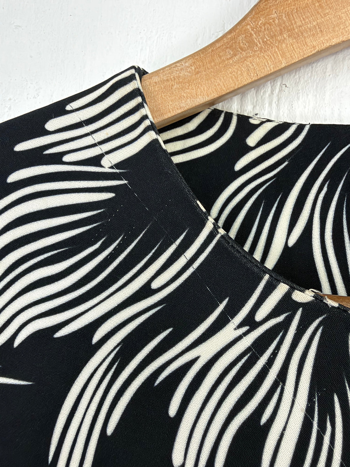 Victoria Beckham Black & Whtie Patterned Midi Dress - AU10
