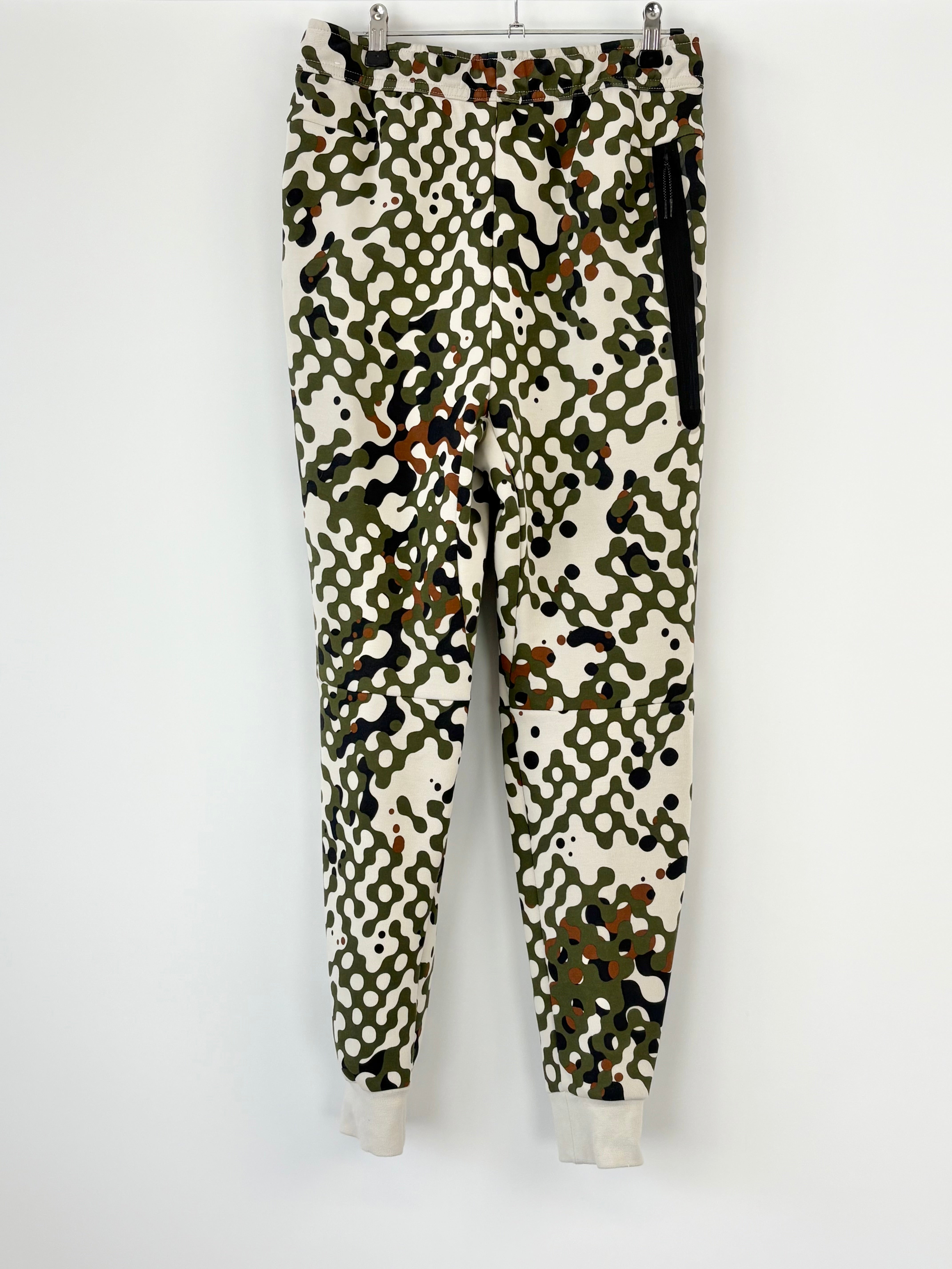 Nike Tech Fleece Camo Joggers - S