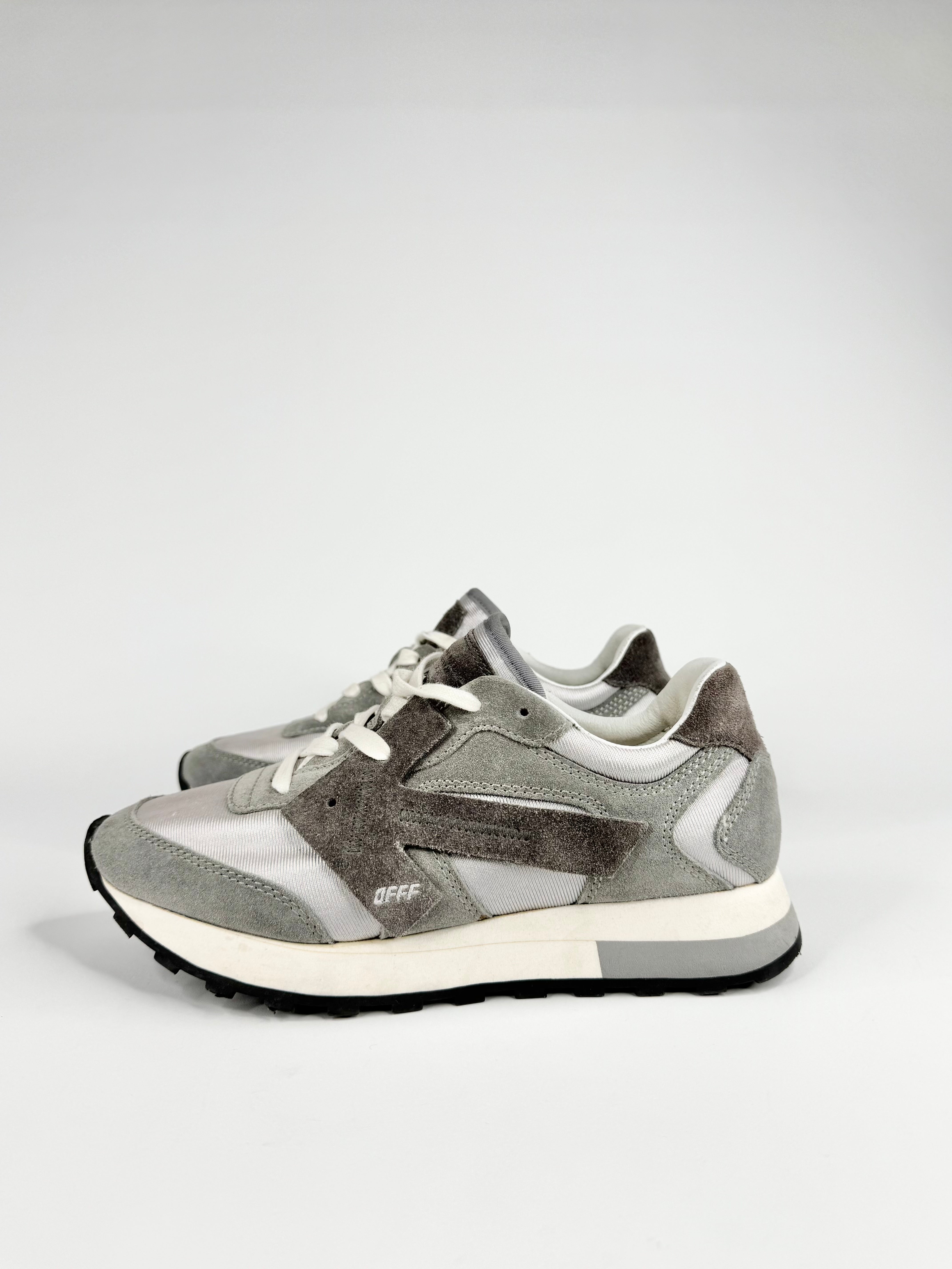Off-White Grey & White 'Runner' Sneakers - EU39