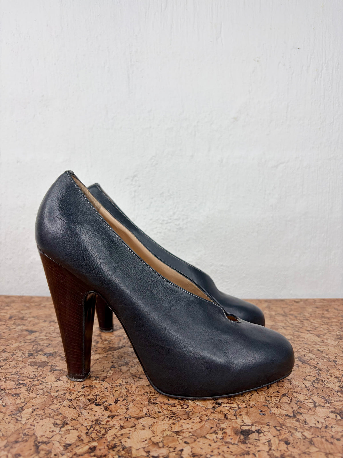 Giuseppe Zanotti Black Tear Drop Cut Out Pumps - EU39