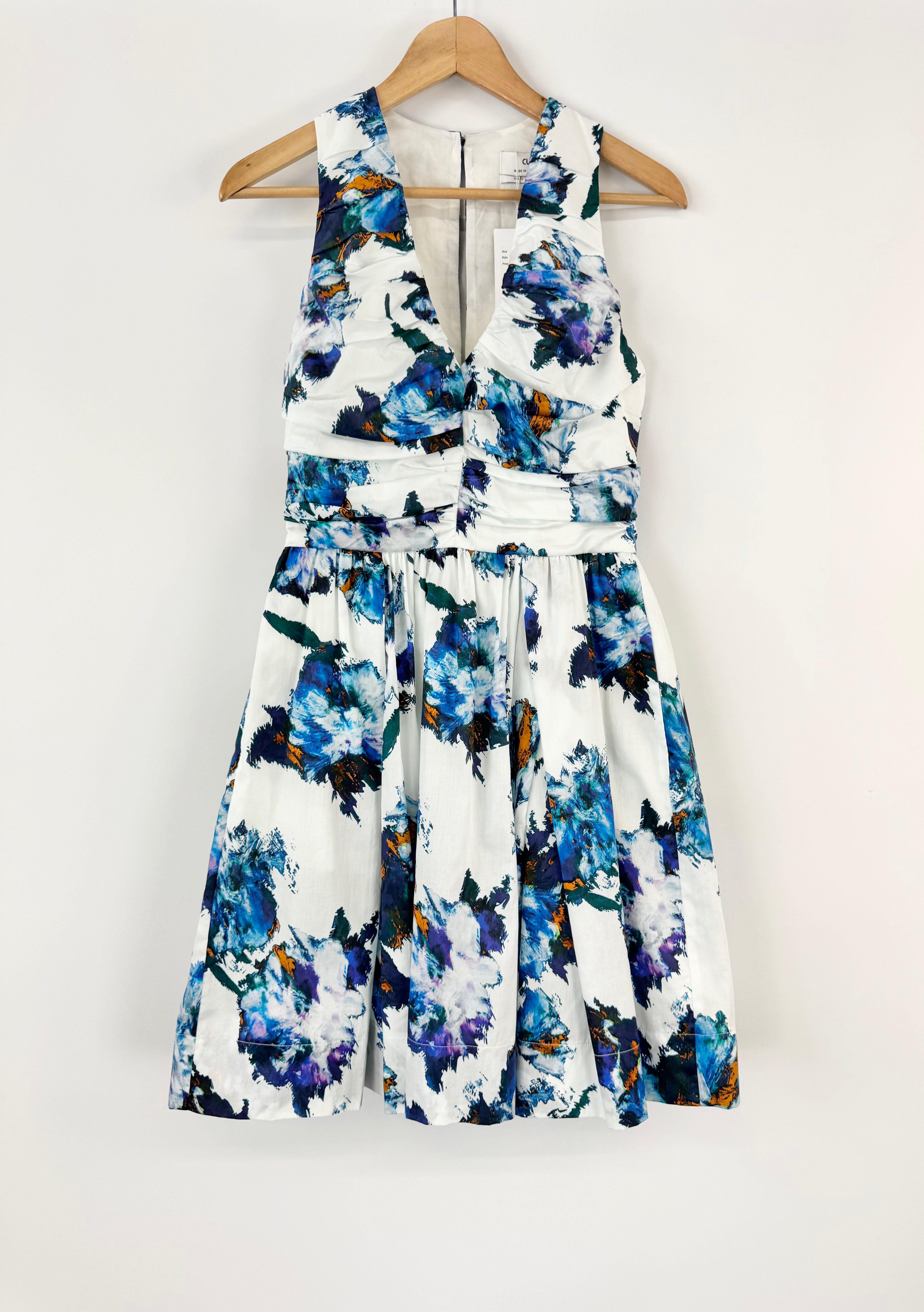 Cue Blue Floral Pattern White Dress NWT - AU8
