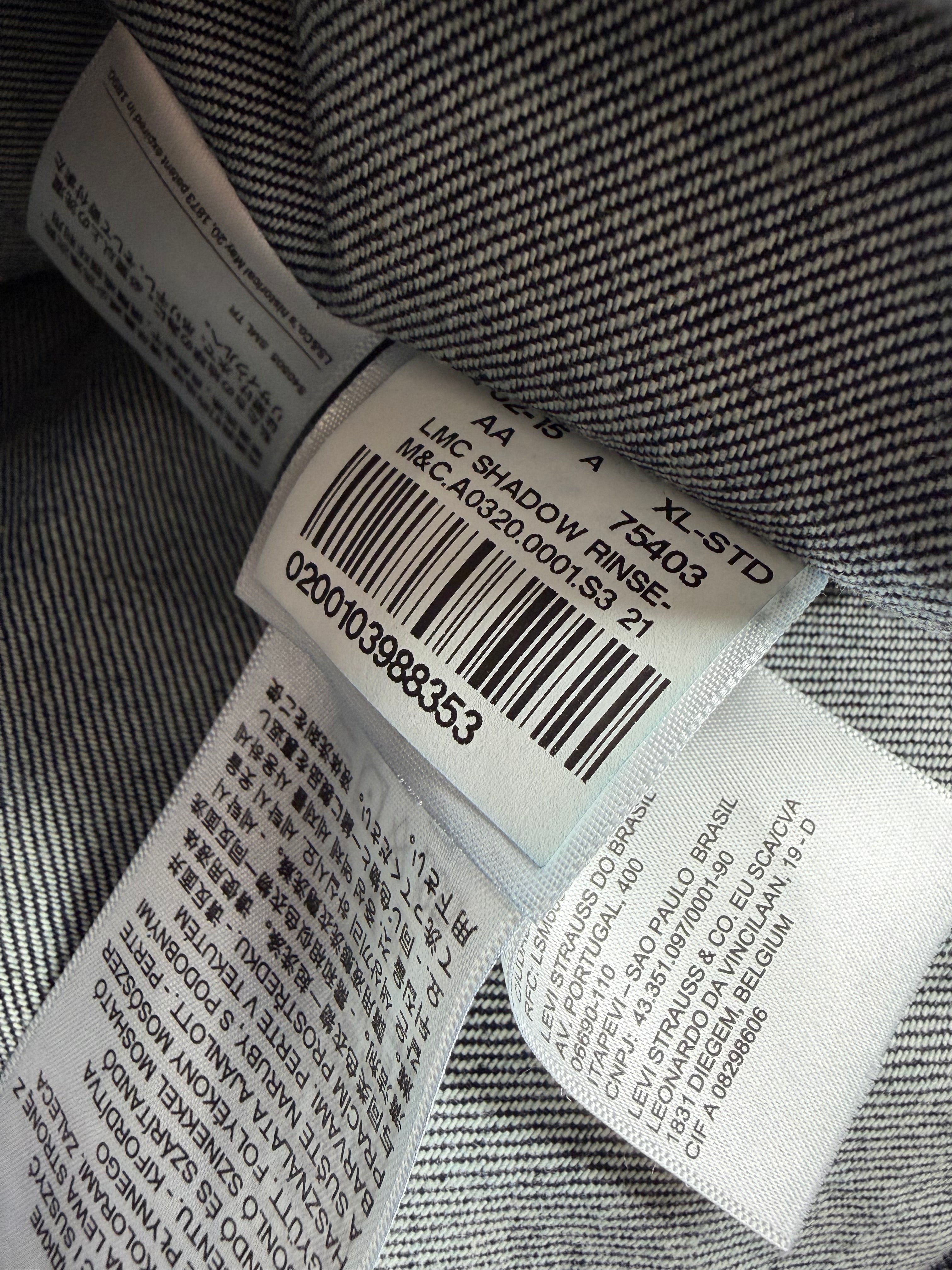 Levi's Dark Blue & White Click Button Shirt - XL