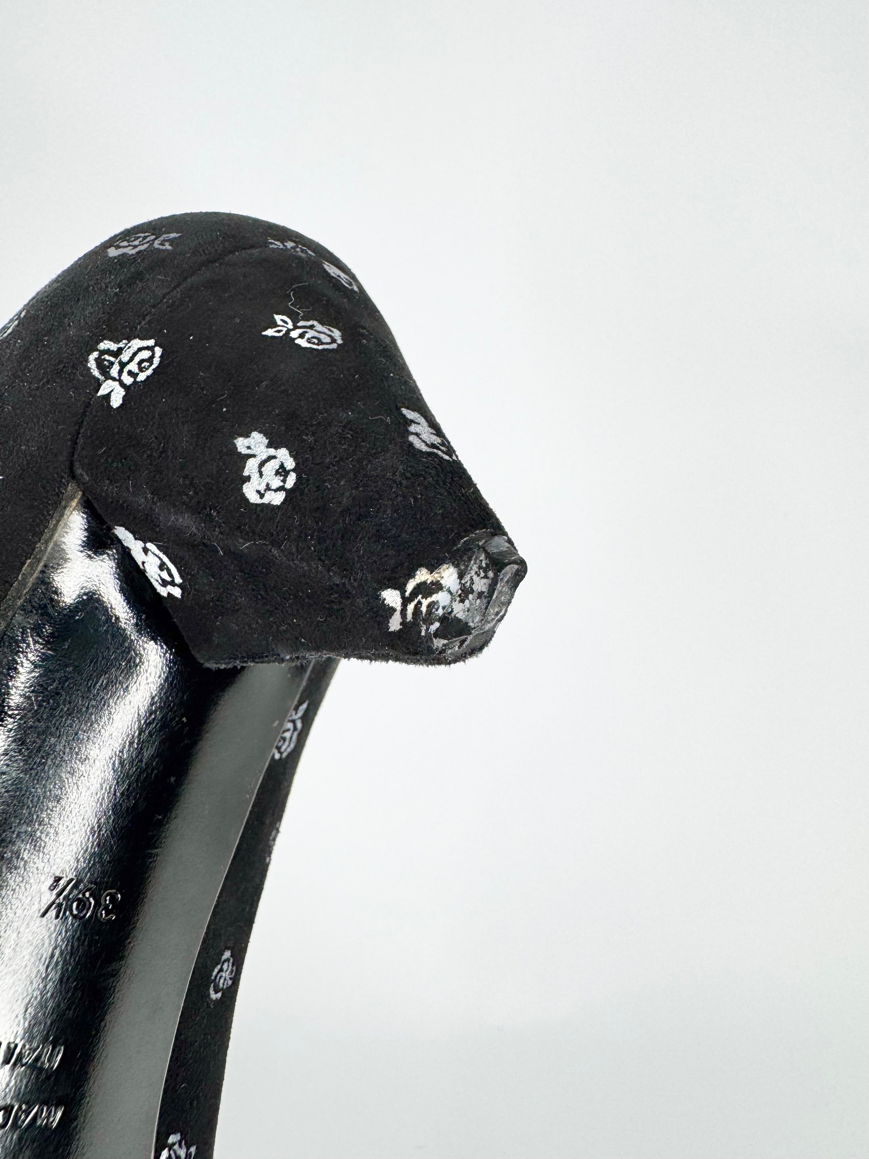 Vintage 80s Gianni Versace Black & Silver Rose Patterned French Heel Pumps - EU39.5