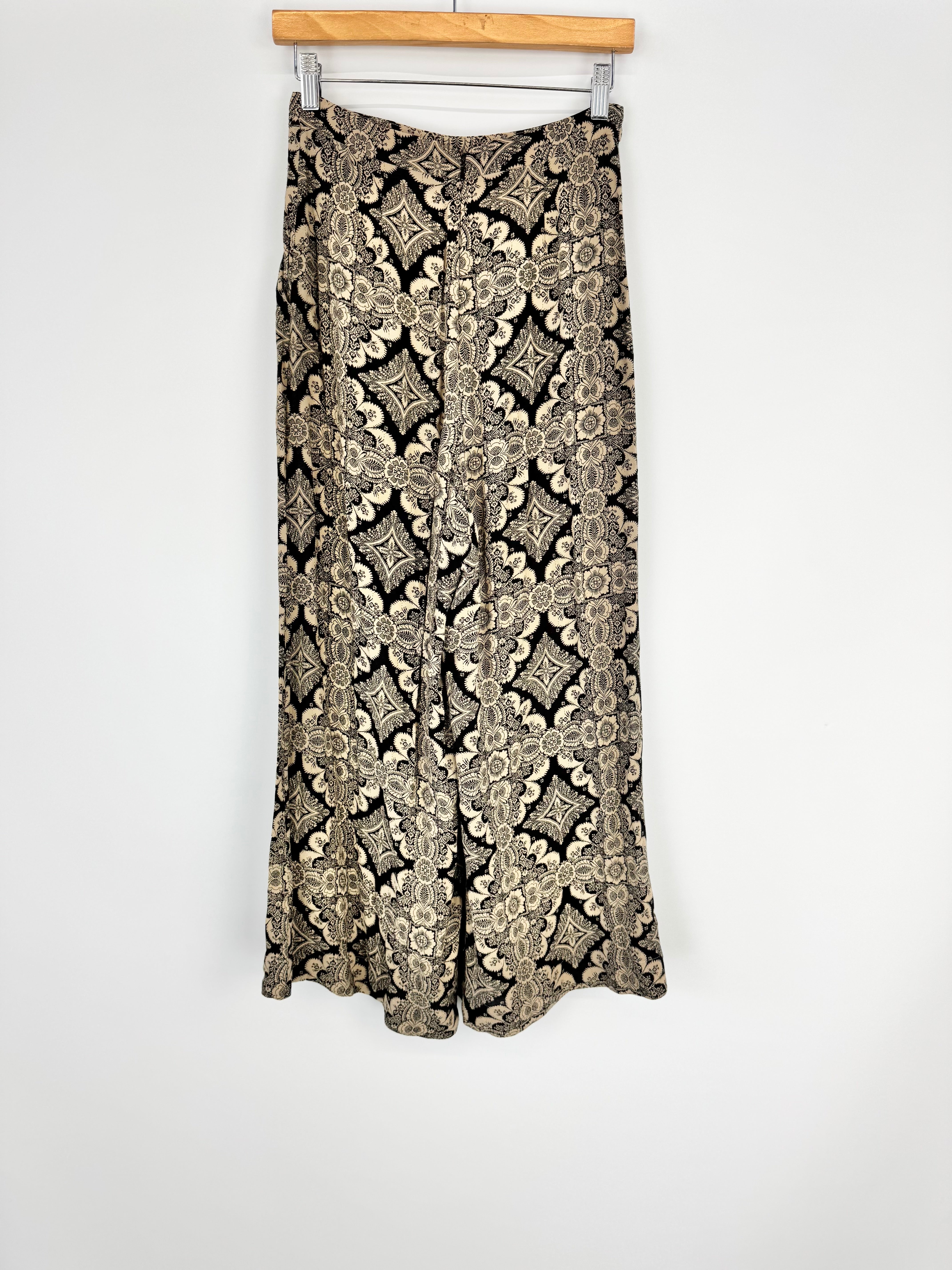 Zimmermann Black & White Floral Patterned Viscose Slacks - AU8