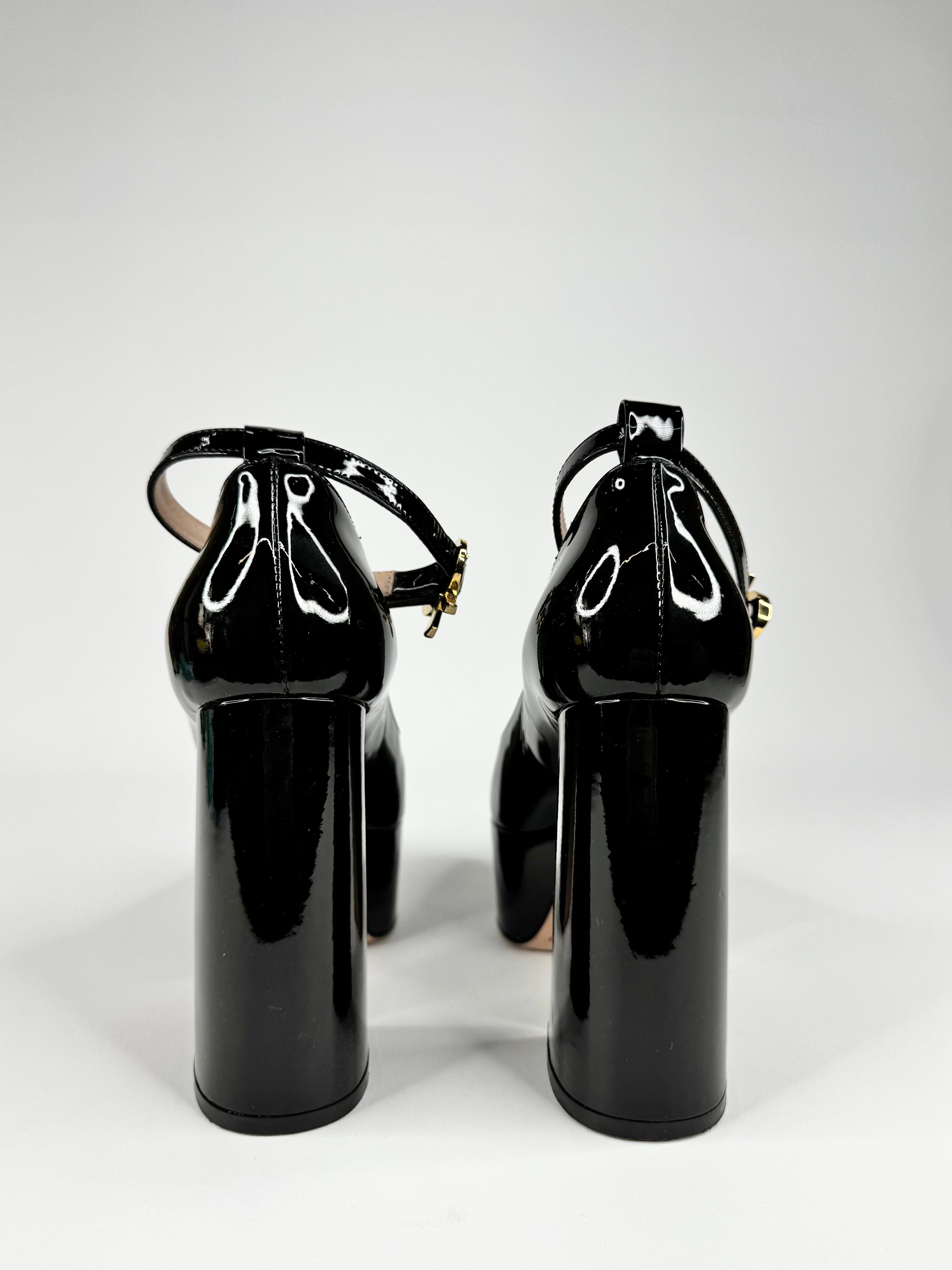 Gianvito Rossi Black Patent Leather 'Manila' Vernice Pumps - EU35