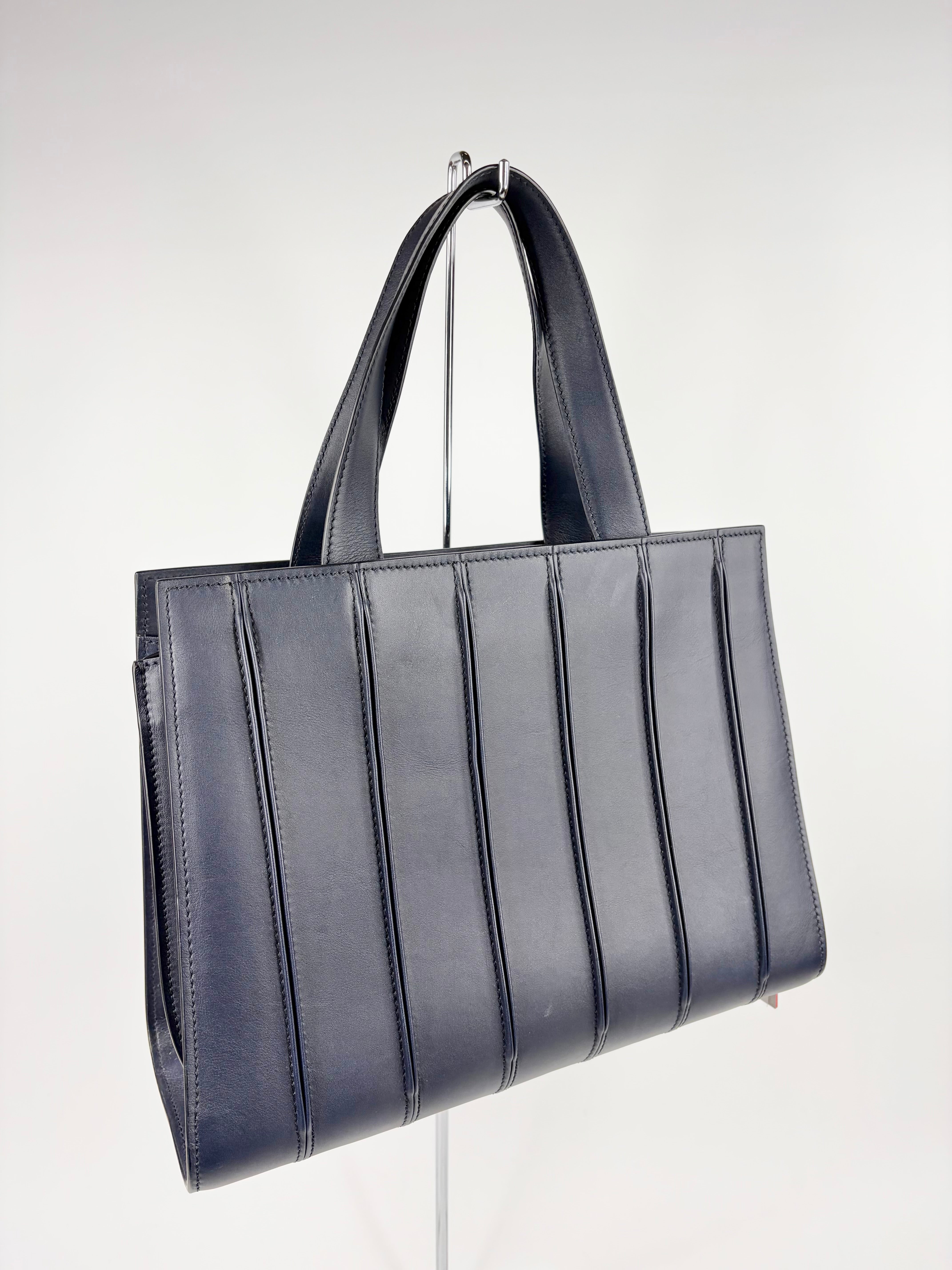 Max Mara Navy Medium 'Whitney' Bag - NWT