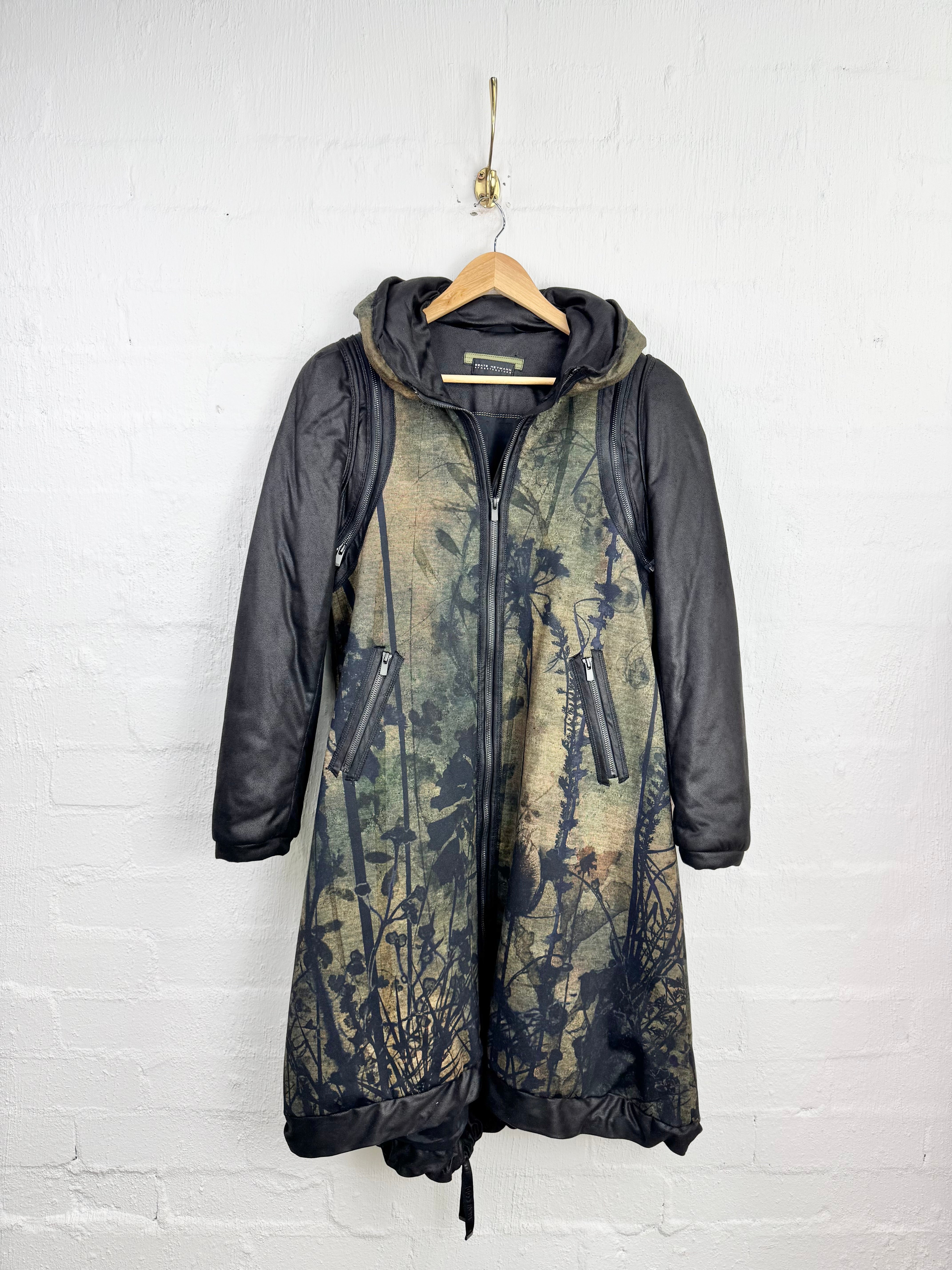 Beate Heymann Black & Green Botanical Silhouette Padded Removable Sleeve Coat - AU10/12