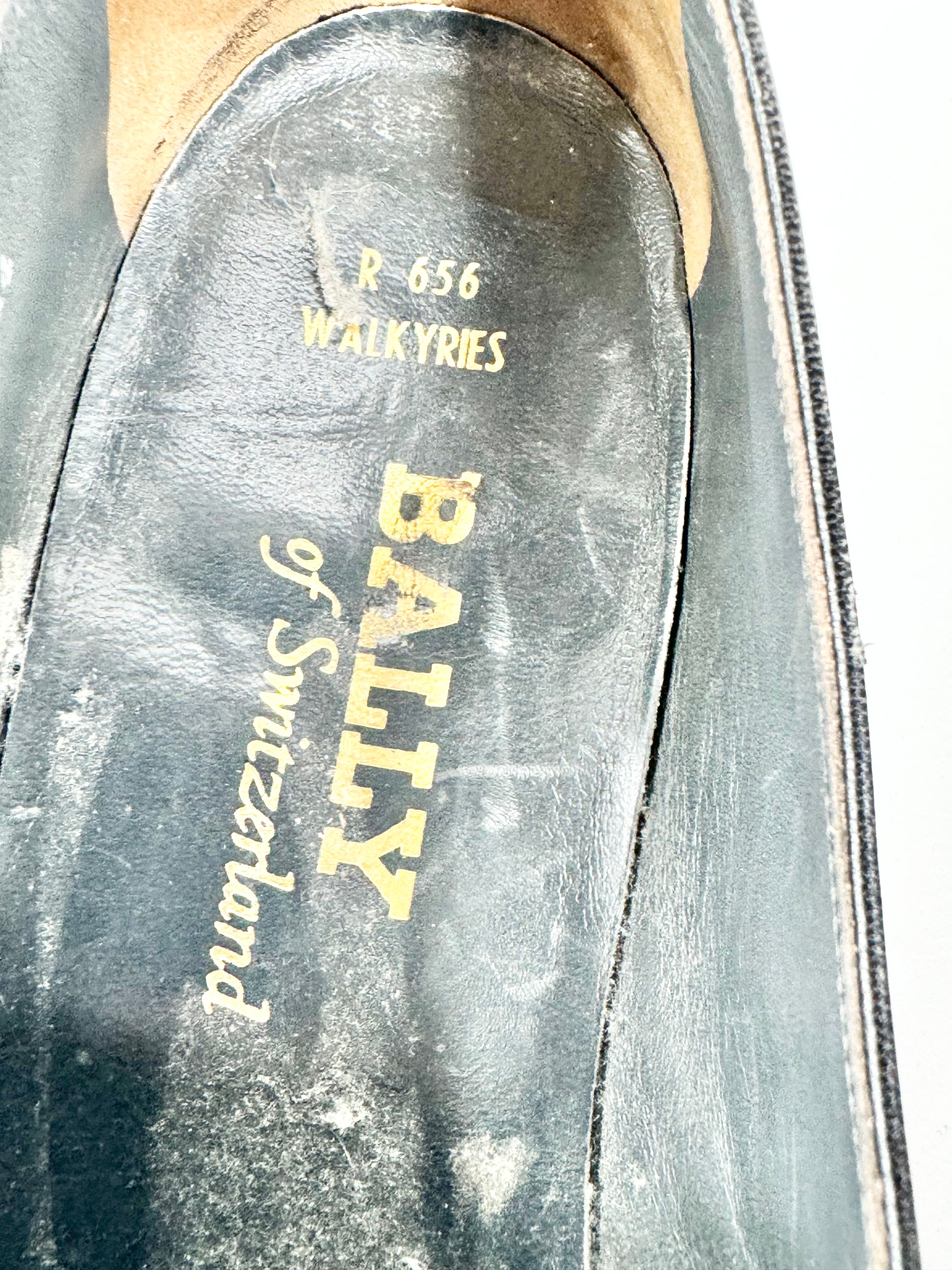 Vintage Bally Black Textured Loafers - EU42
