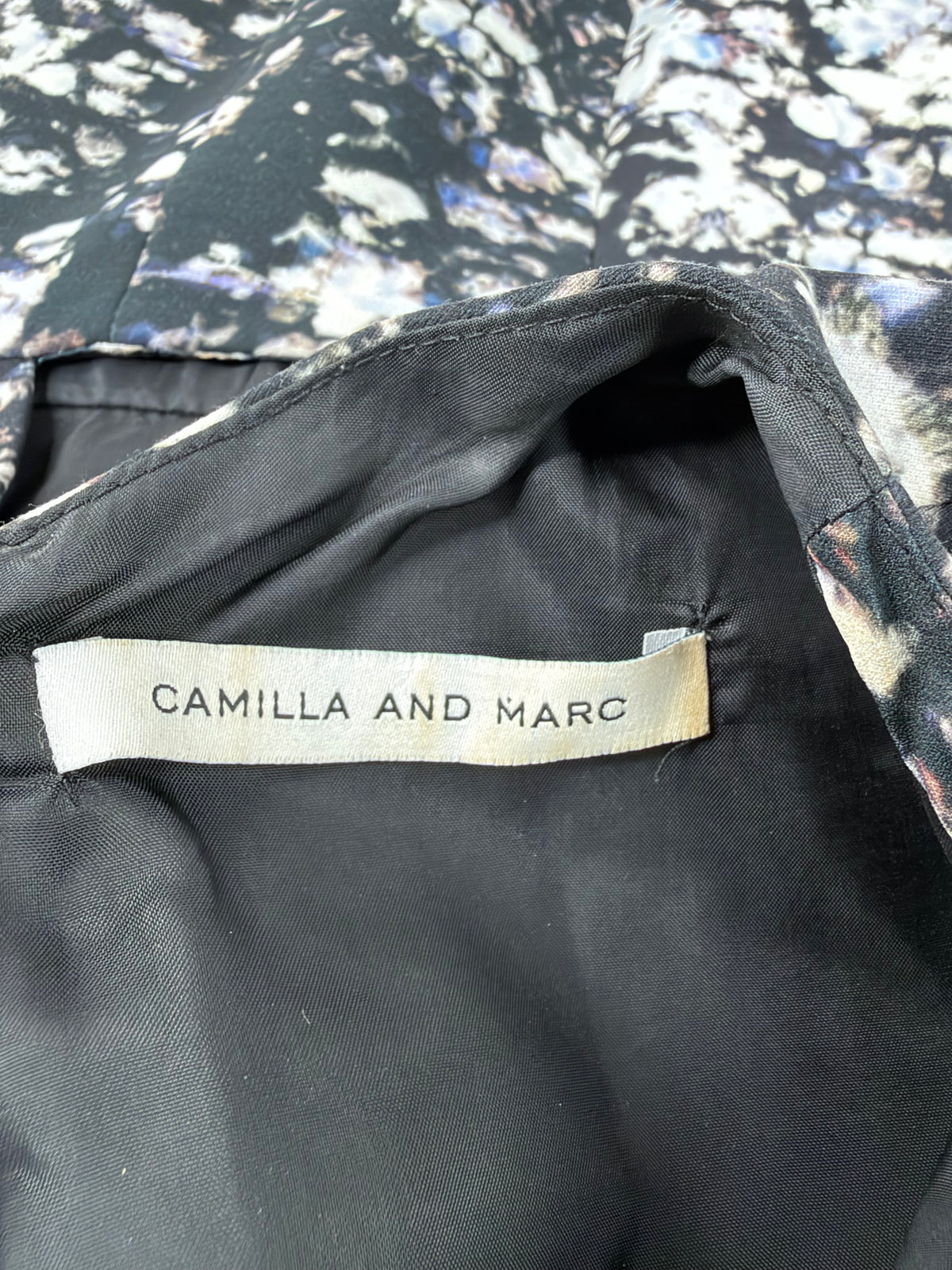 Camilla & Marc Black & White Abstract Floral Print 'Lightyear' Dress - AU6