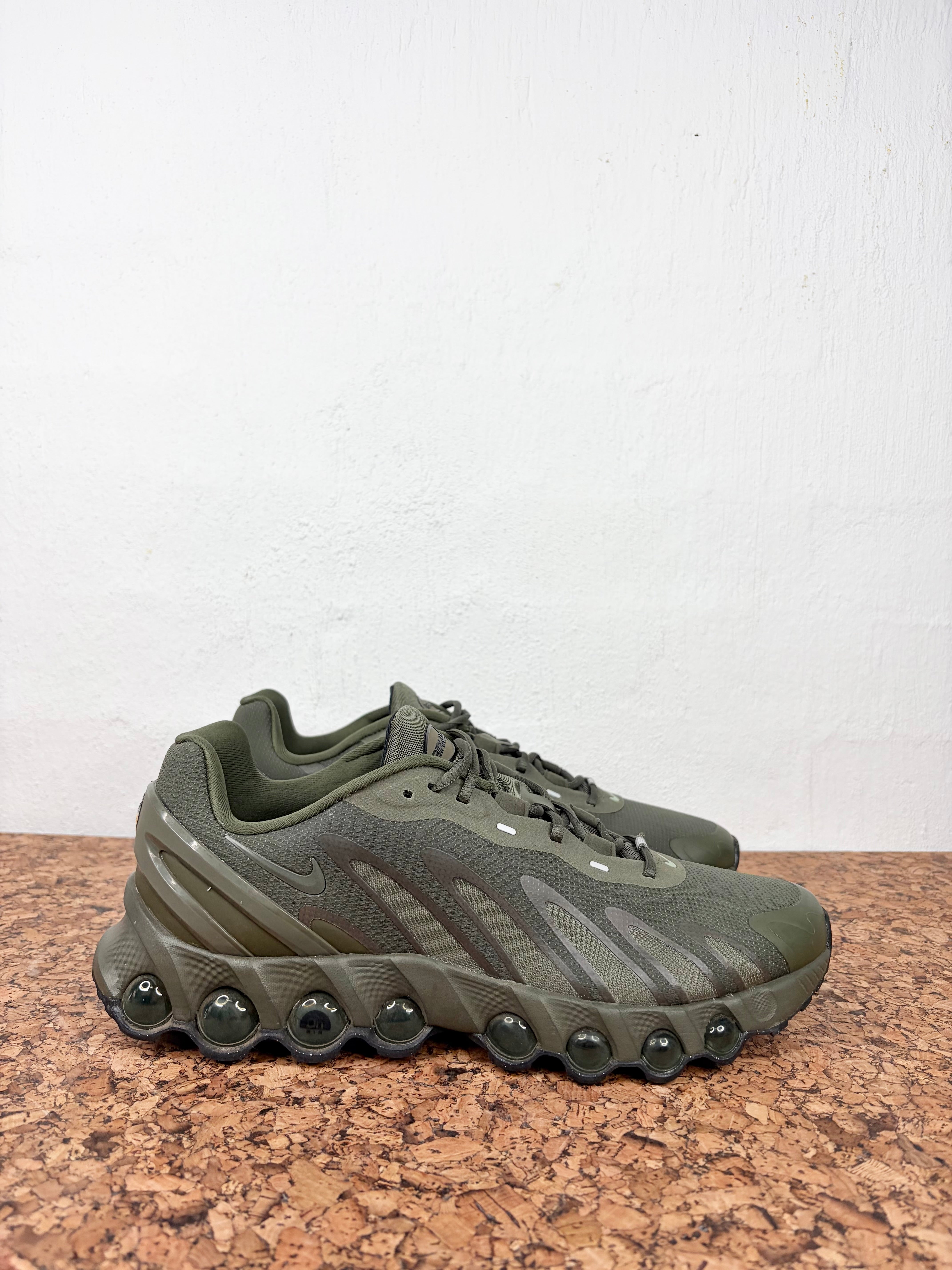 Nike Air Max Dn8 'Cargo Khaki Oil Green' - EU45.5