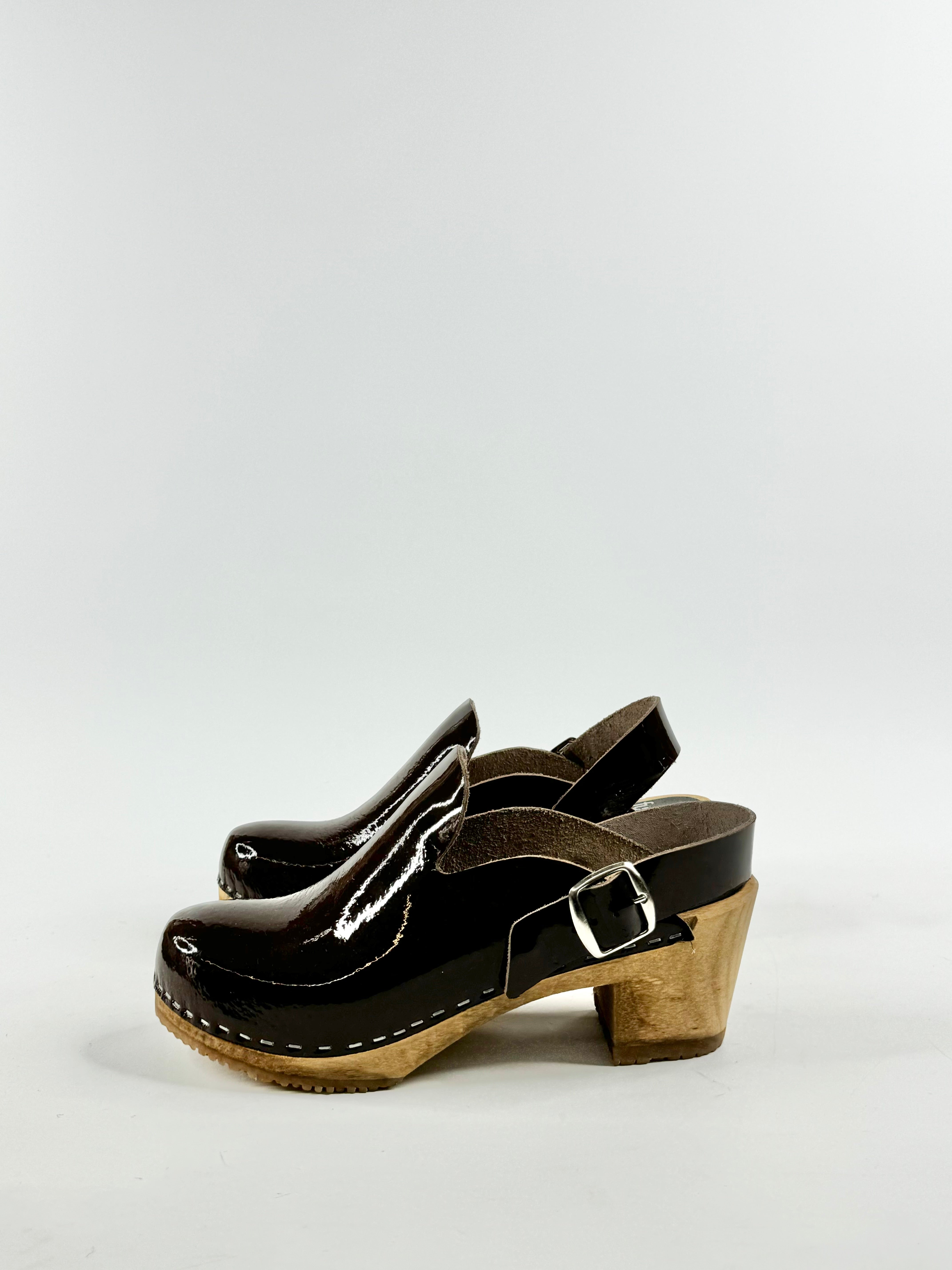 Funkis Patent Leather Coffee Clogs - EU38