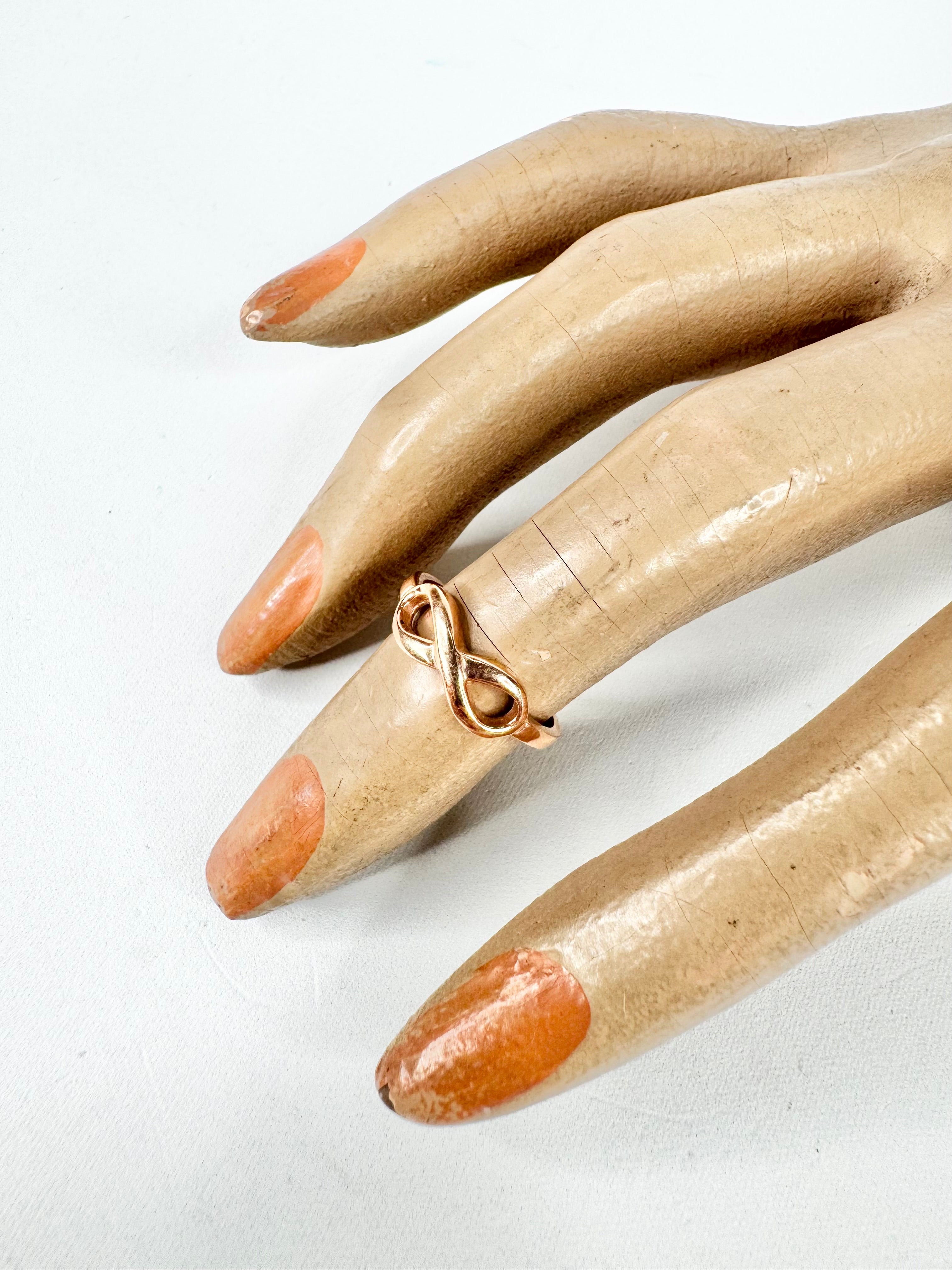 9ct Rose Gold Infinity Ring