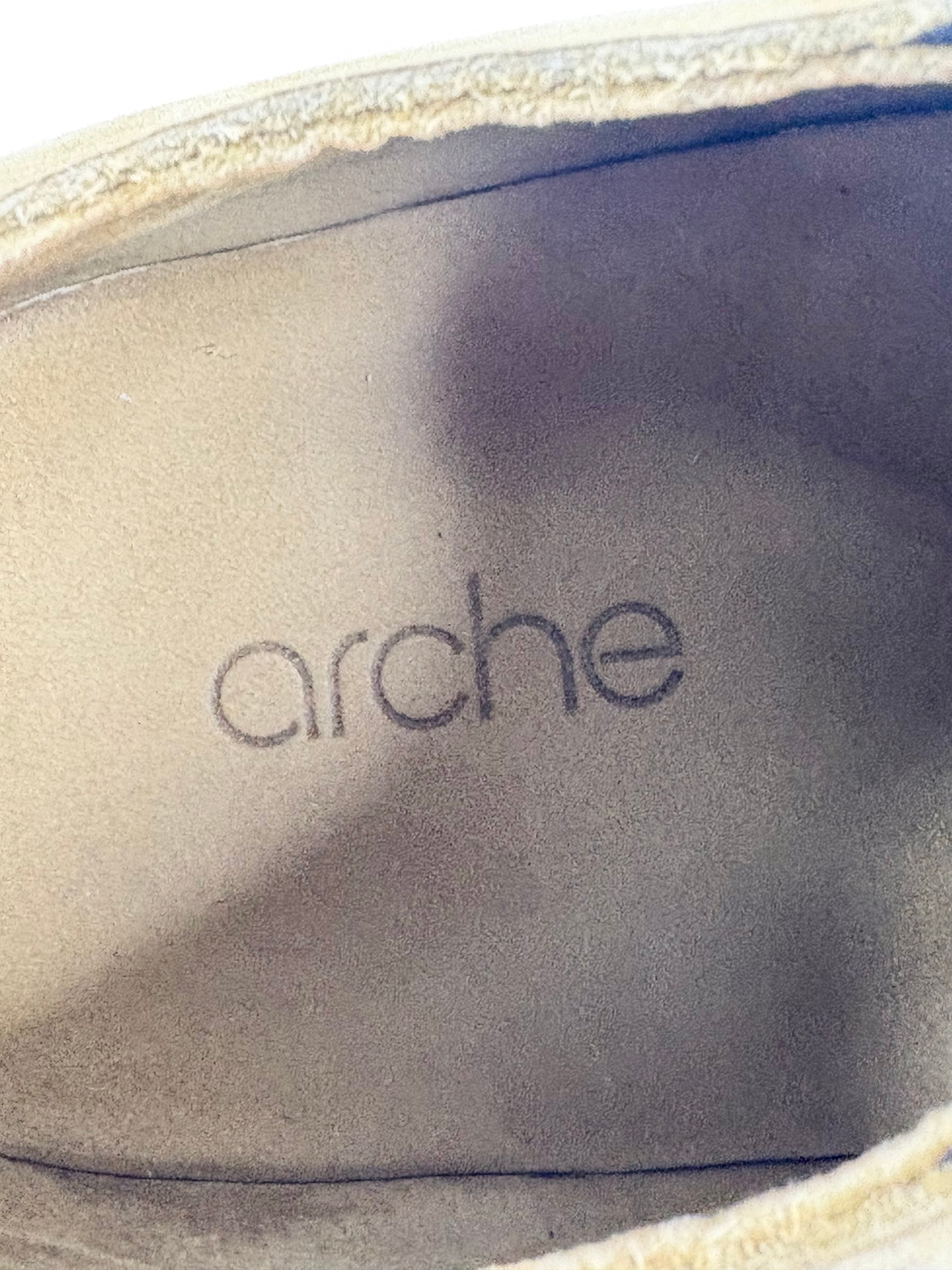 Arche Kiwifruit Nubuck Pulman Slip Ons - EU39