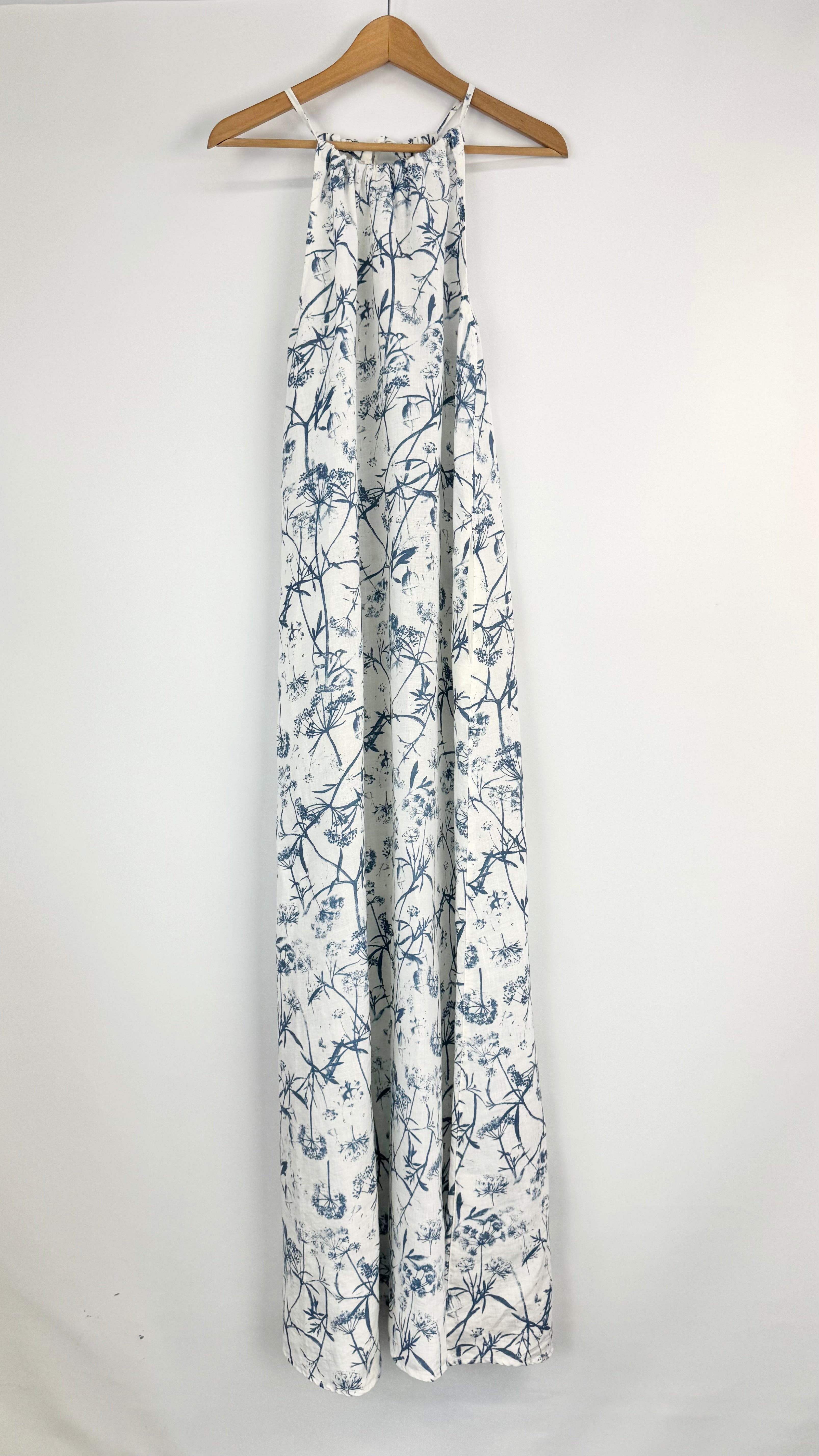 120% Lino White & Blue Patterned Halter Neck Maxi Dress - AU12