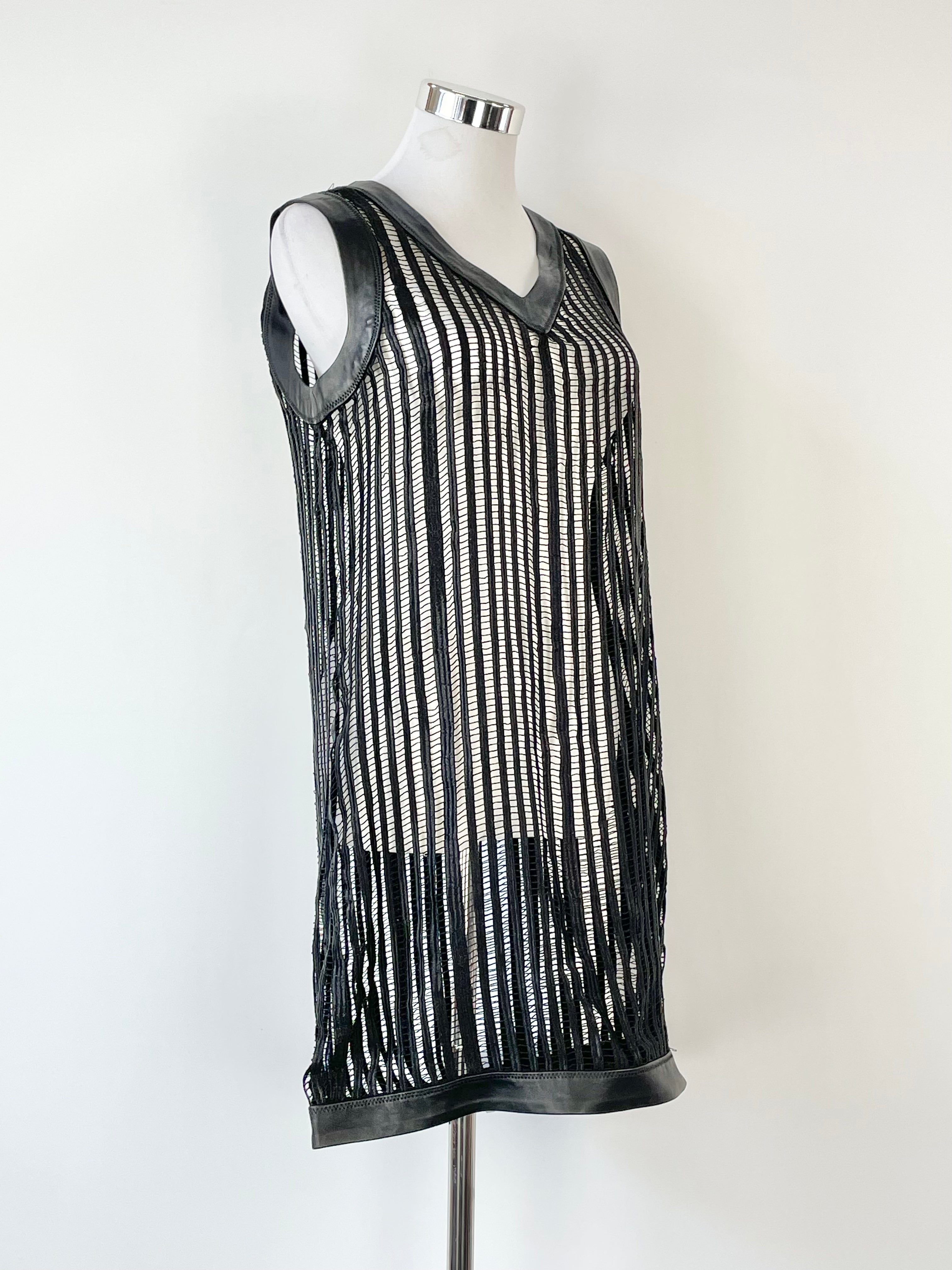 12796839 Vizanila Gil L S Short Dress Dc Ln 1