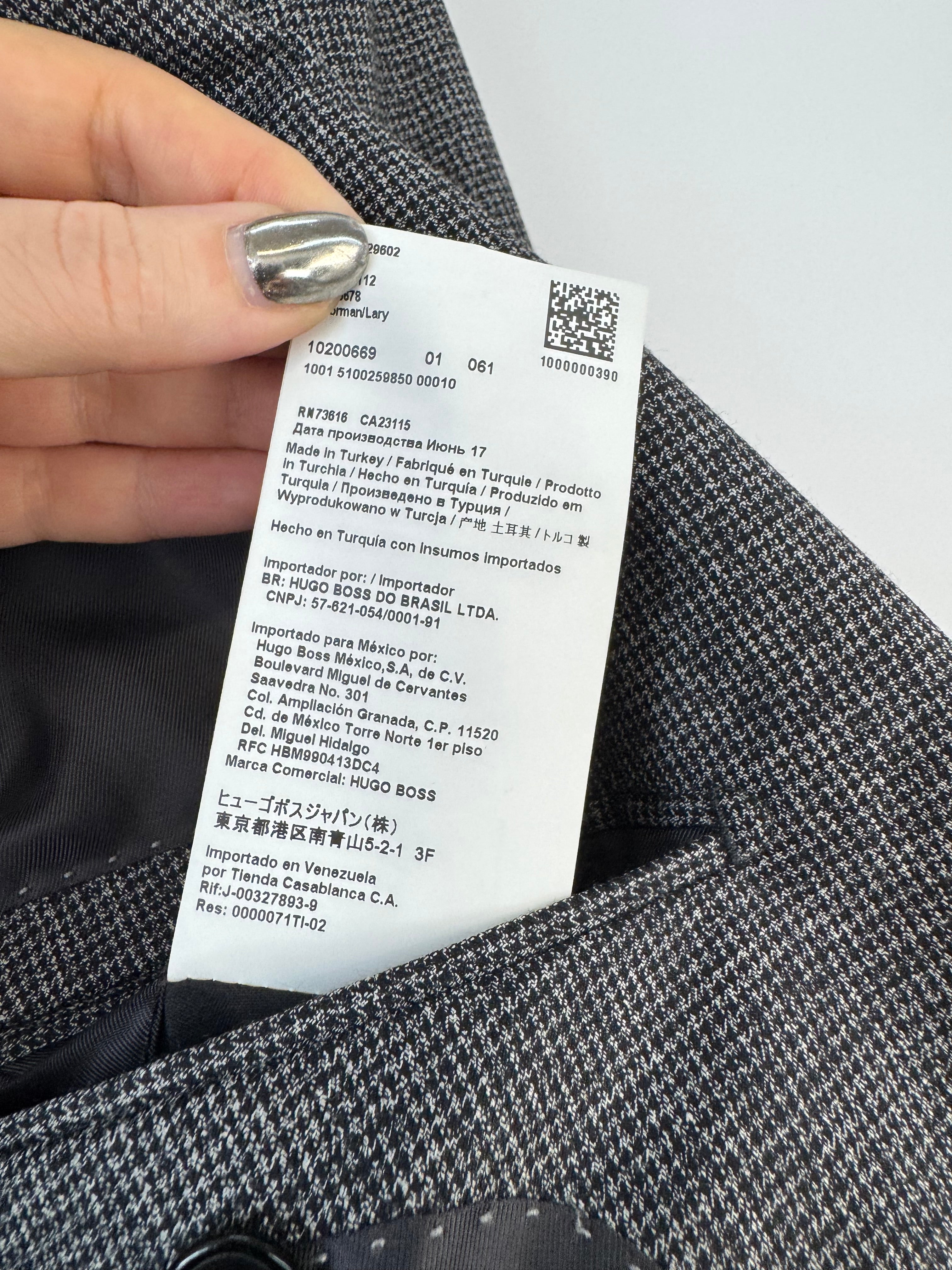 Hugo Boss Grey Houndstooth Pattern Super 130 Wool Suit - 48
