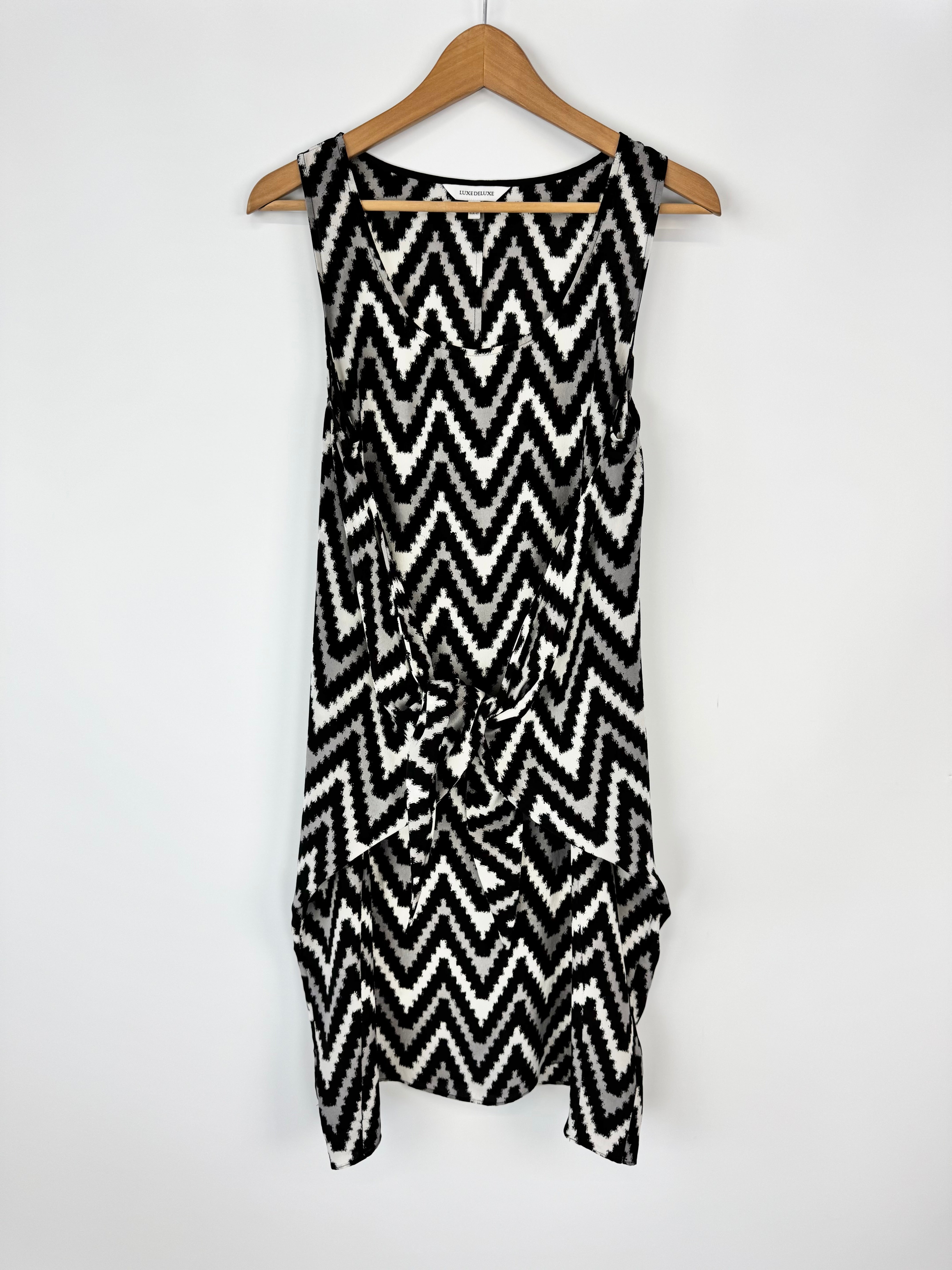 Luxe Deluxe Silk Black & White Geometric Patterned Tie Midi Dress - AU12