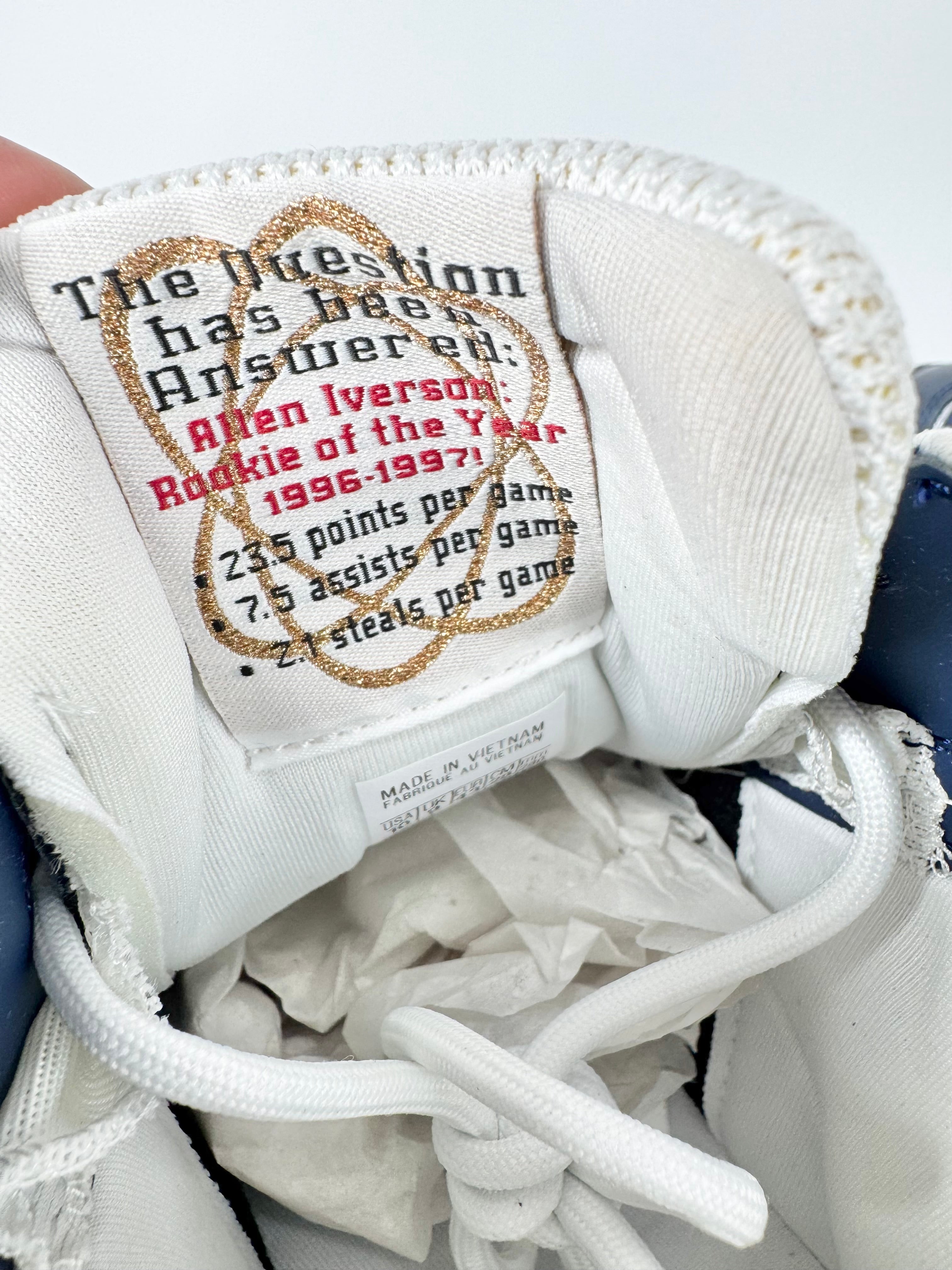 Reebok Navy Blue 'Allen Iverson Tribute' Sneakers - EU43