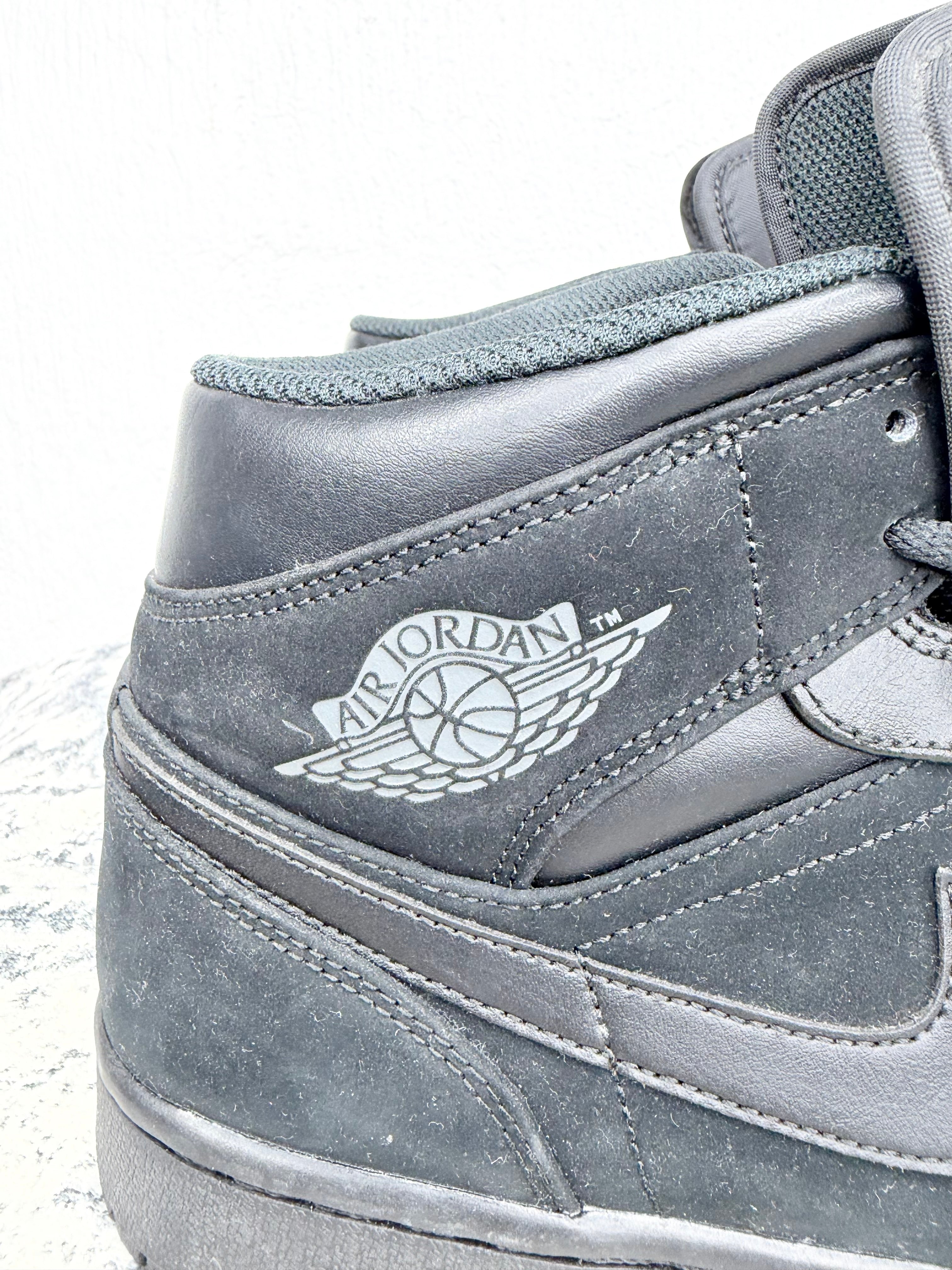 Air Jodan Mid 1 'Triple Black' High Top Sneakers - EU44