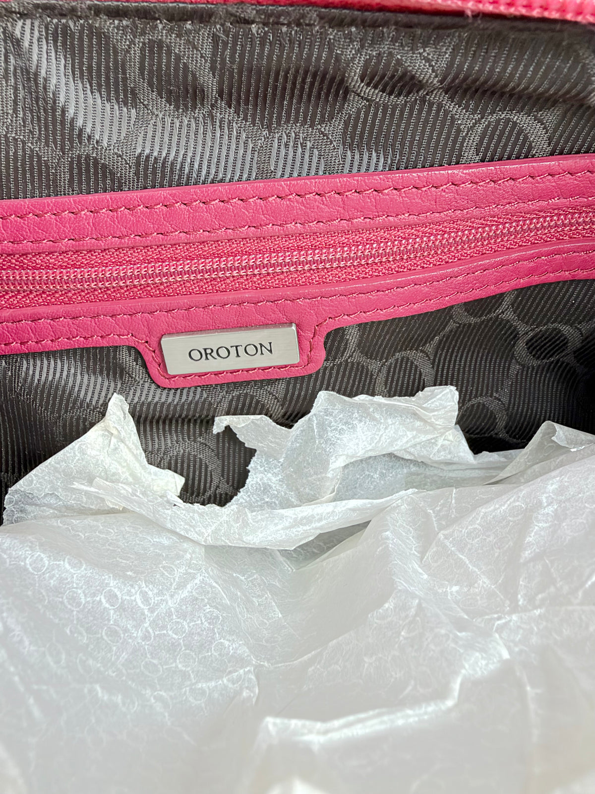 Oroton Fuchsia Leather Baguette
