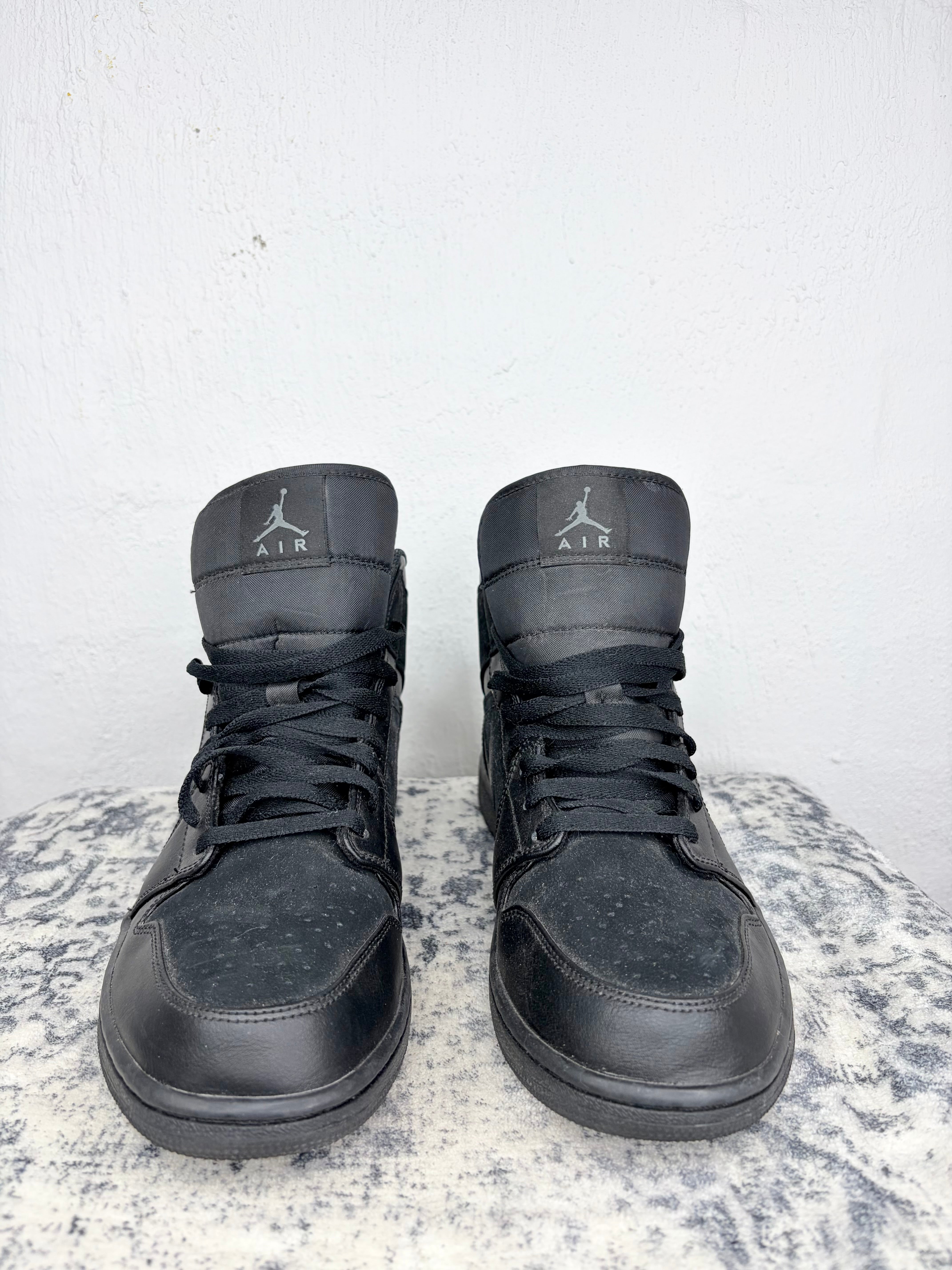 Air Jodan Mid 1 'Triple Black' High Top Sneakers - EU44
