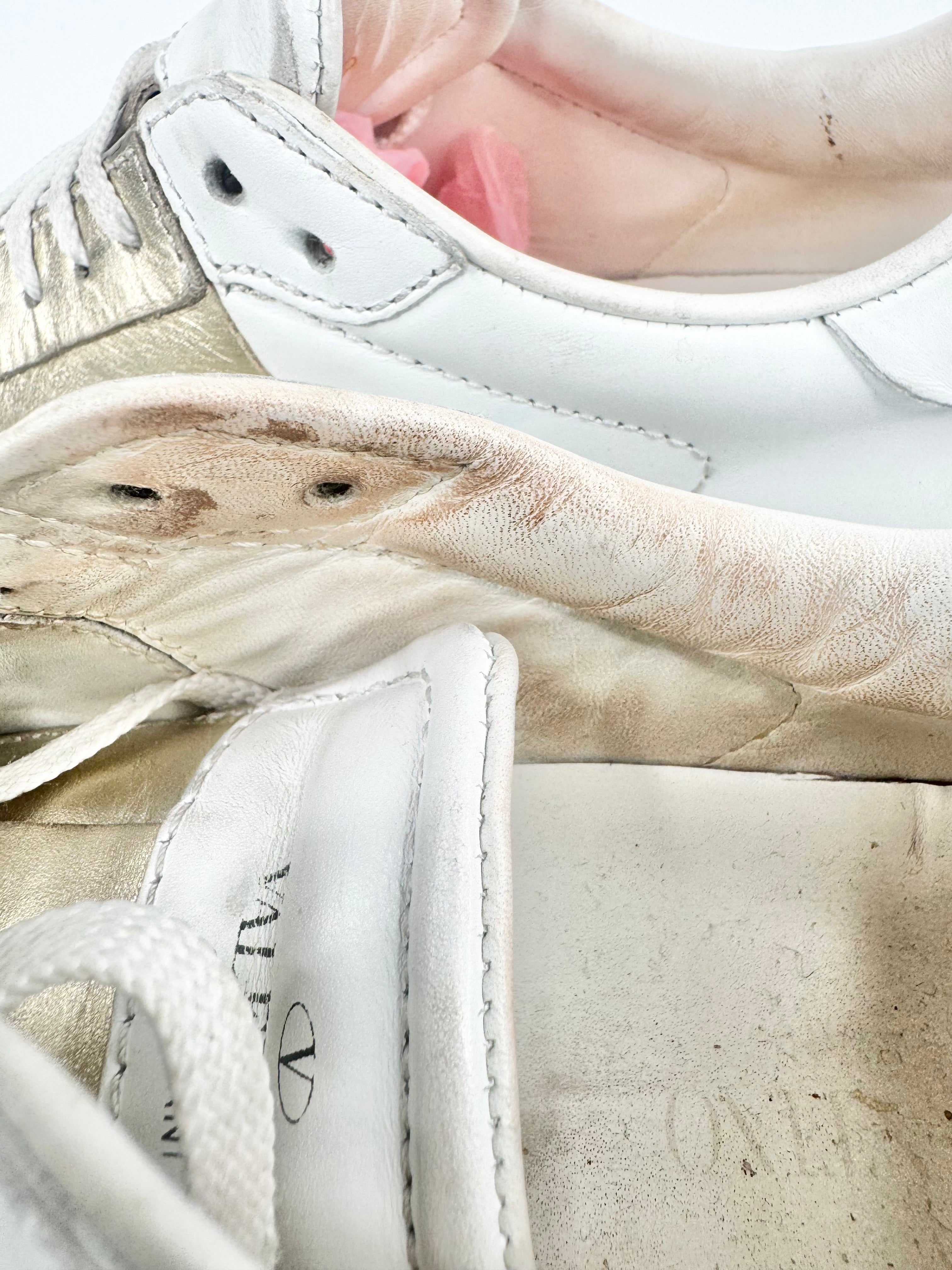 Valentino Garavani White Sneakers - 9