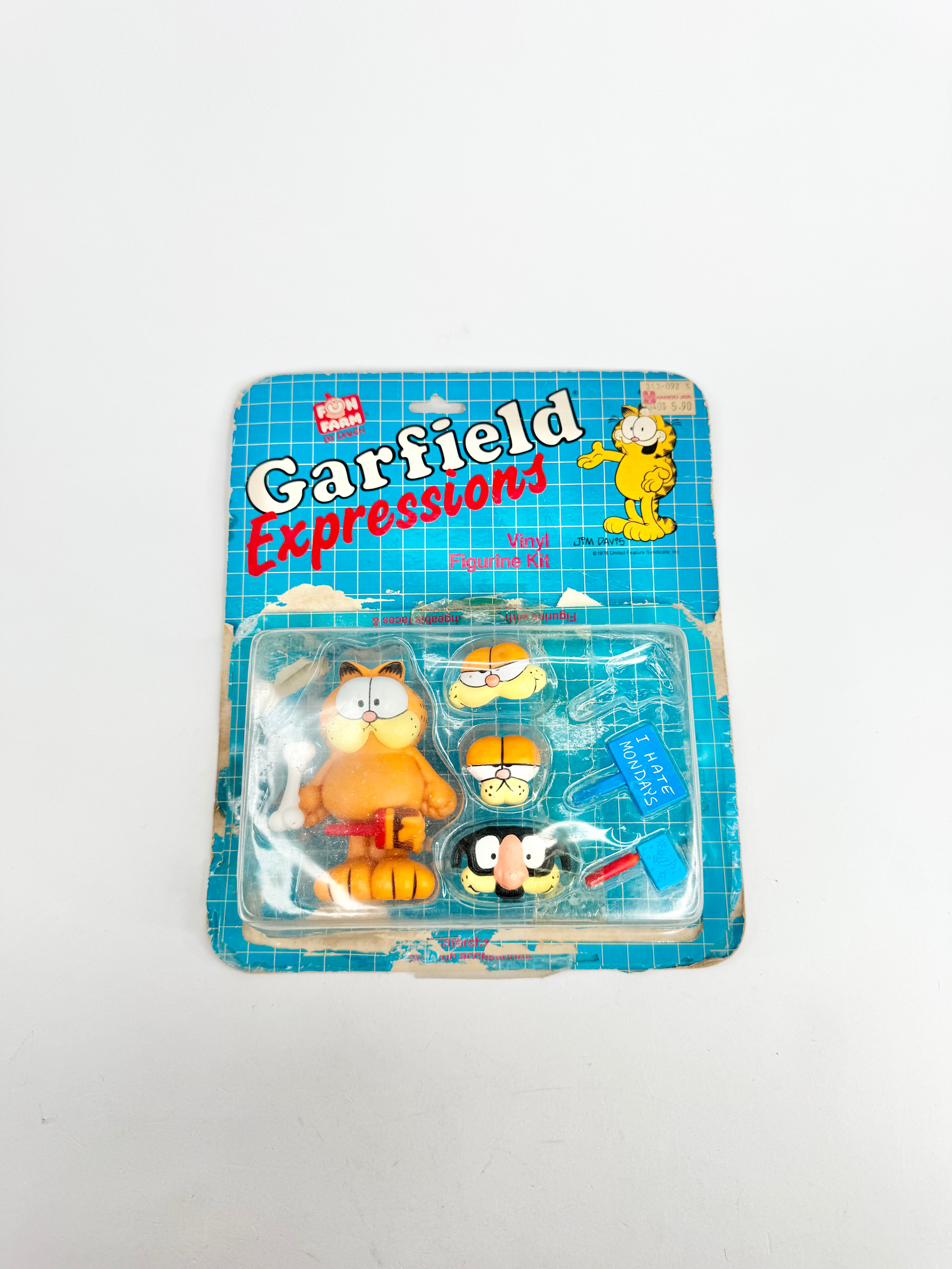 Retro Garfield Expressions Vinyl Figurine Kit