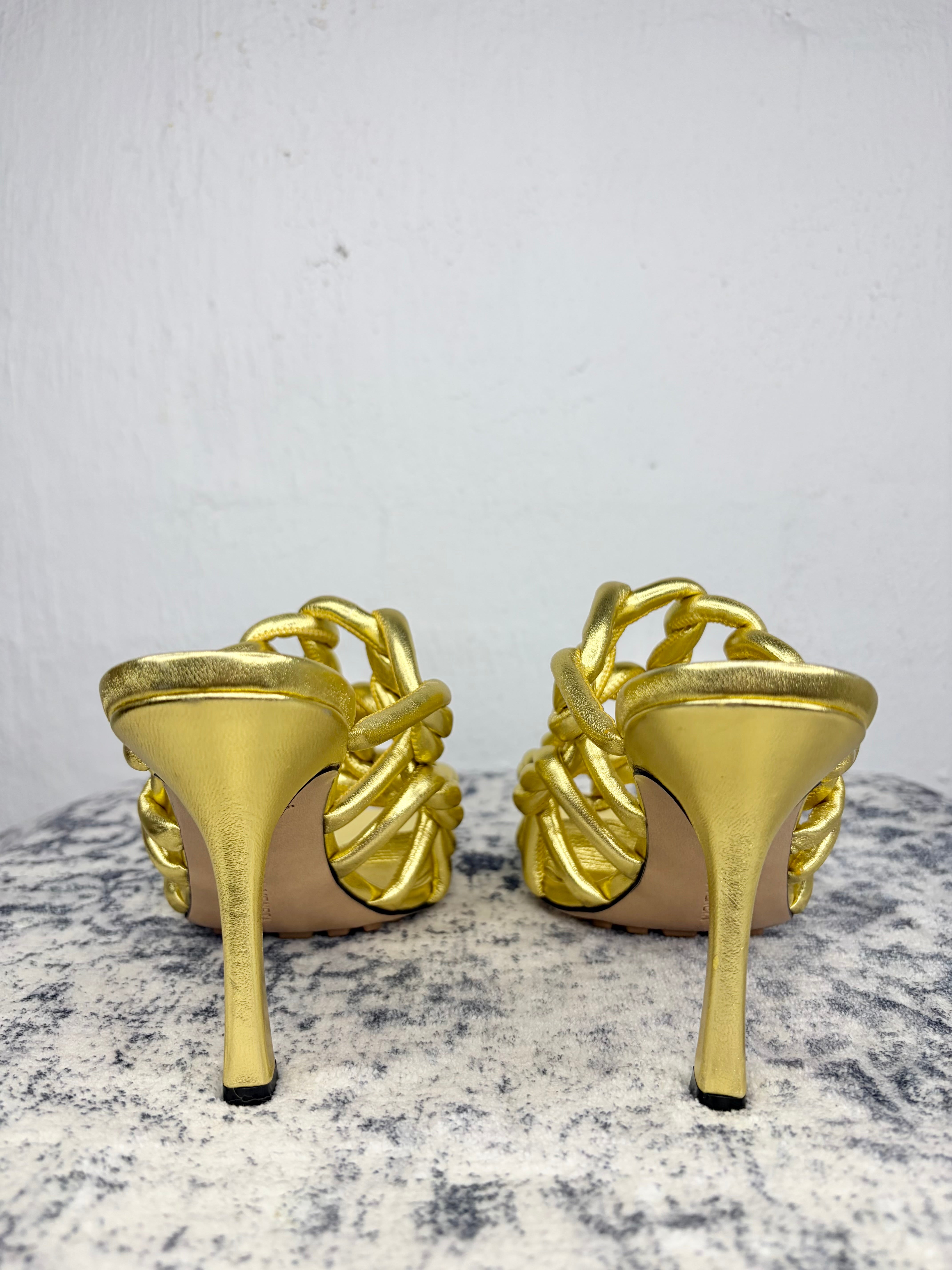 Bottega Veneta 'Reflection Gold Interwoven Stretch Mules - EU38