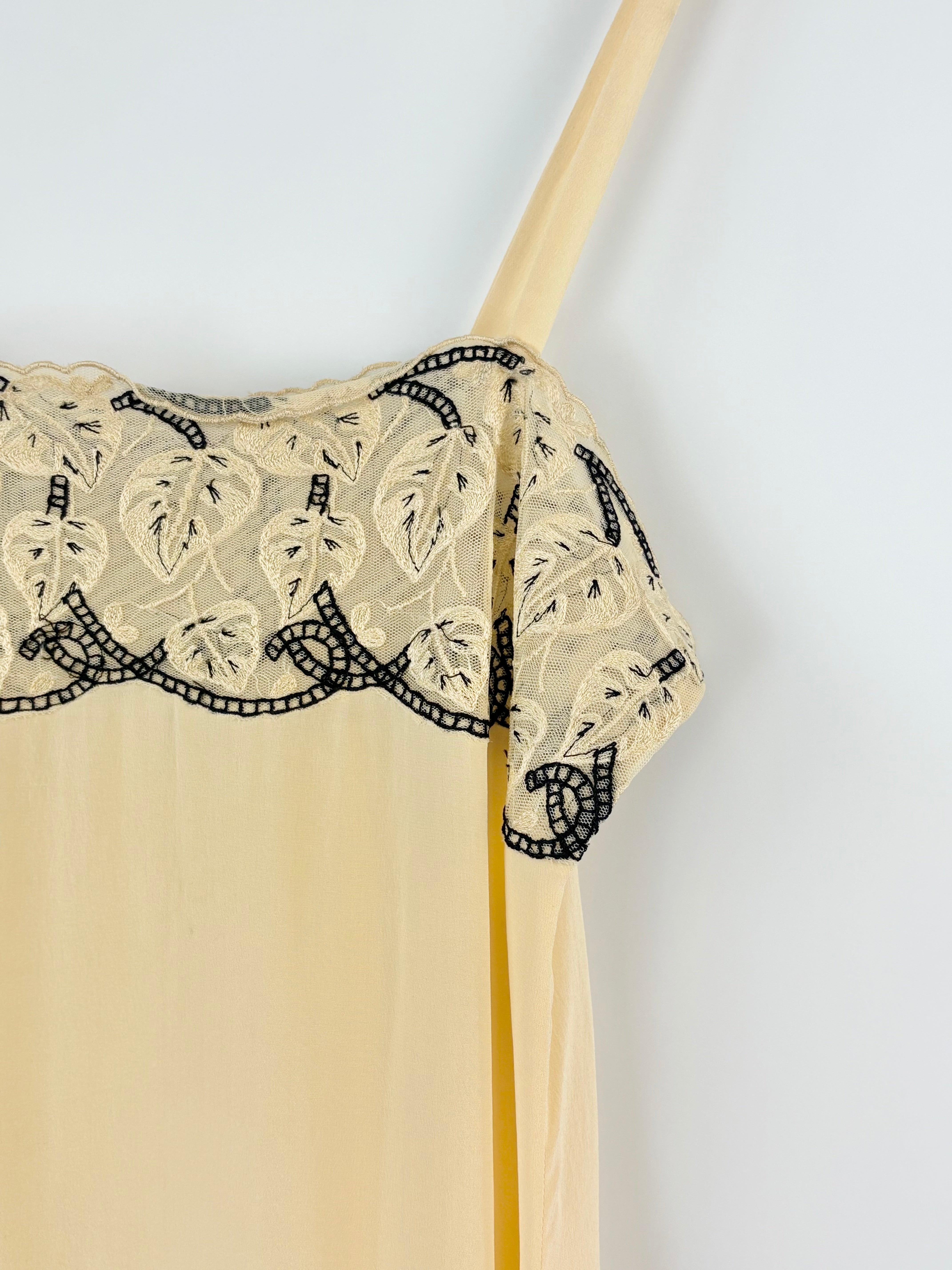 Fleur Wood Beige Silk Embroidered Lace Detail Dress - AU12
