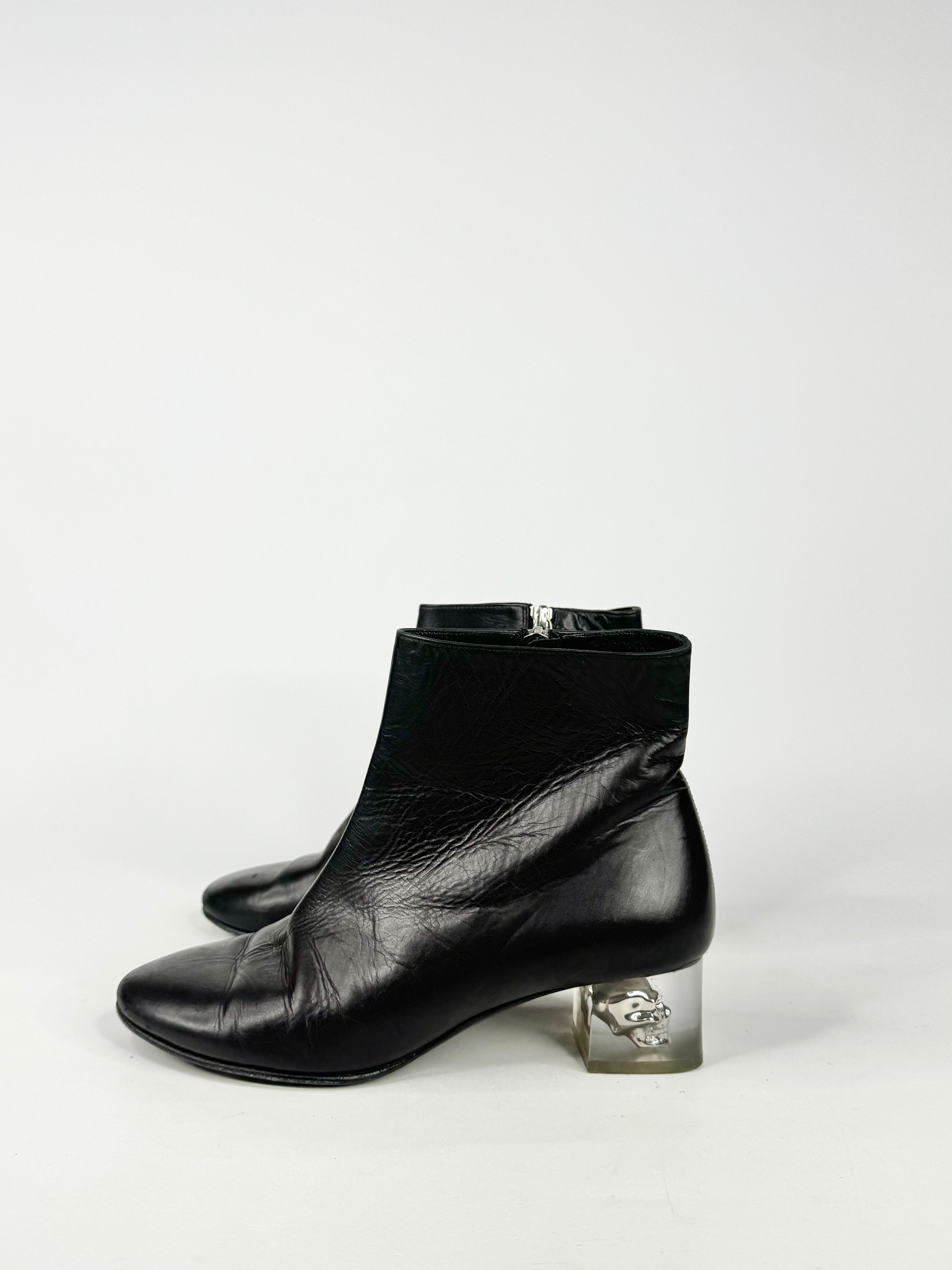 Alexander McQueen Black Skull Heeled Ankle - EU36