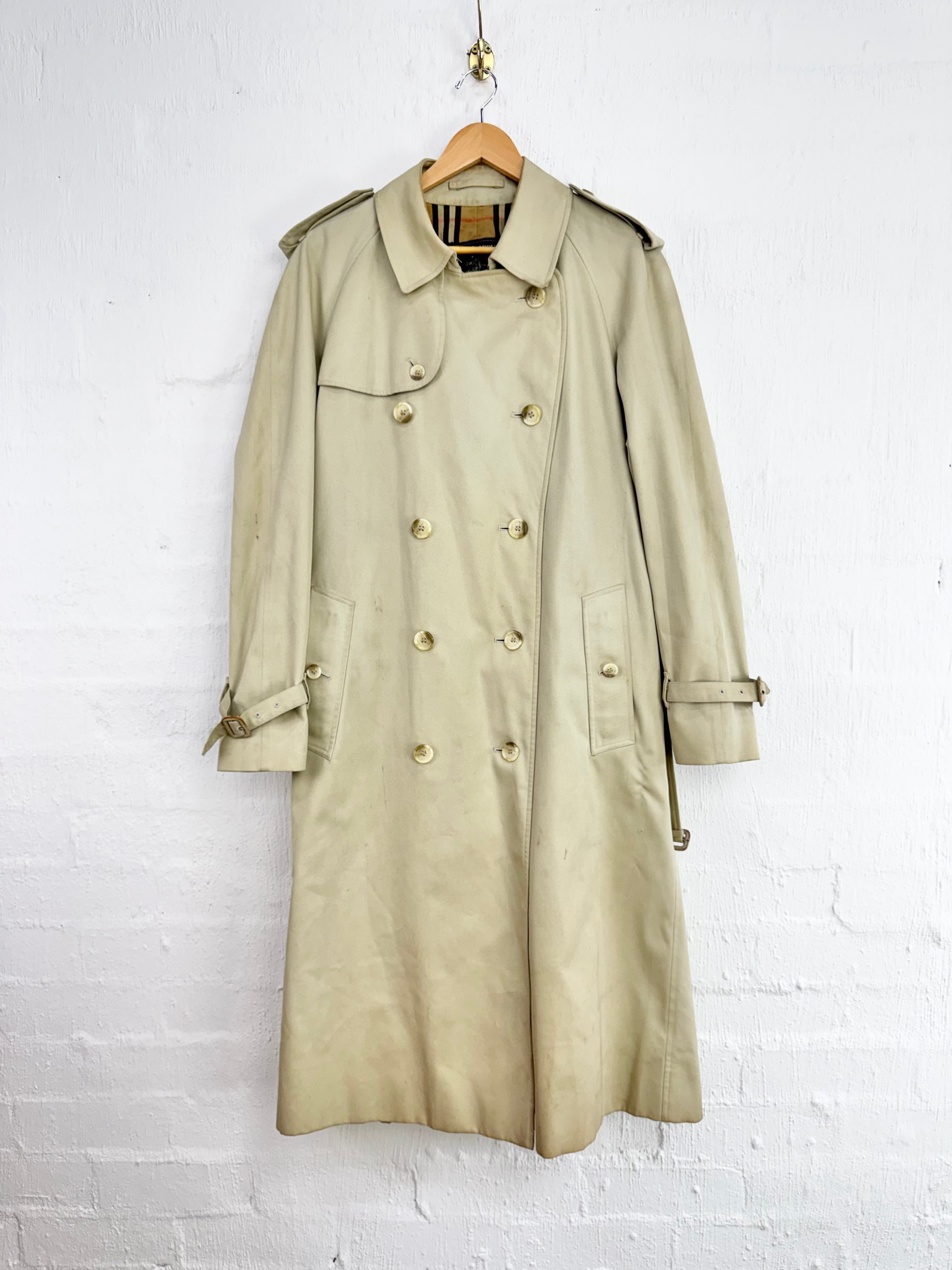 Burberry Vintage Beige Trench Coat - M