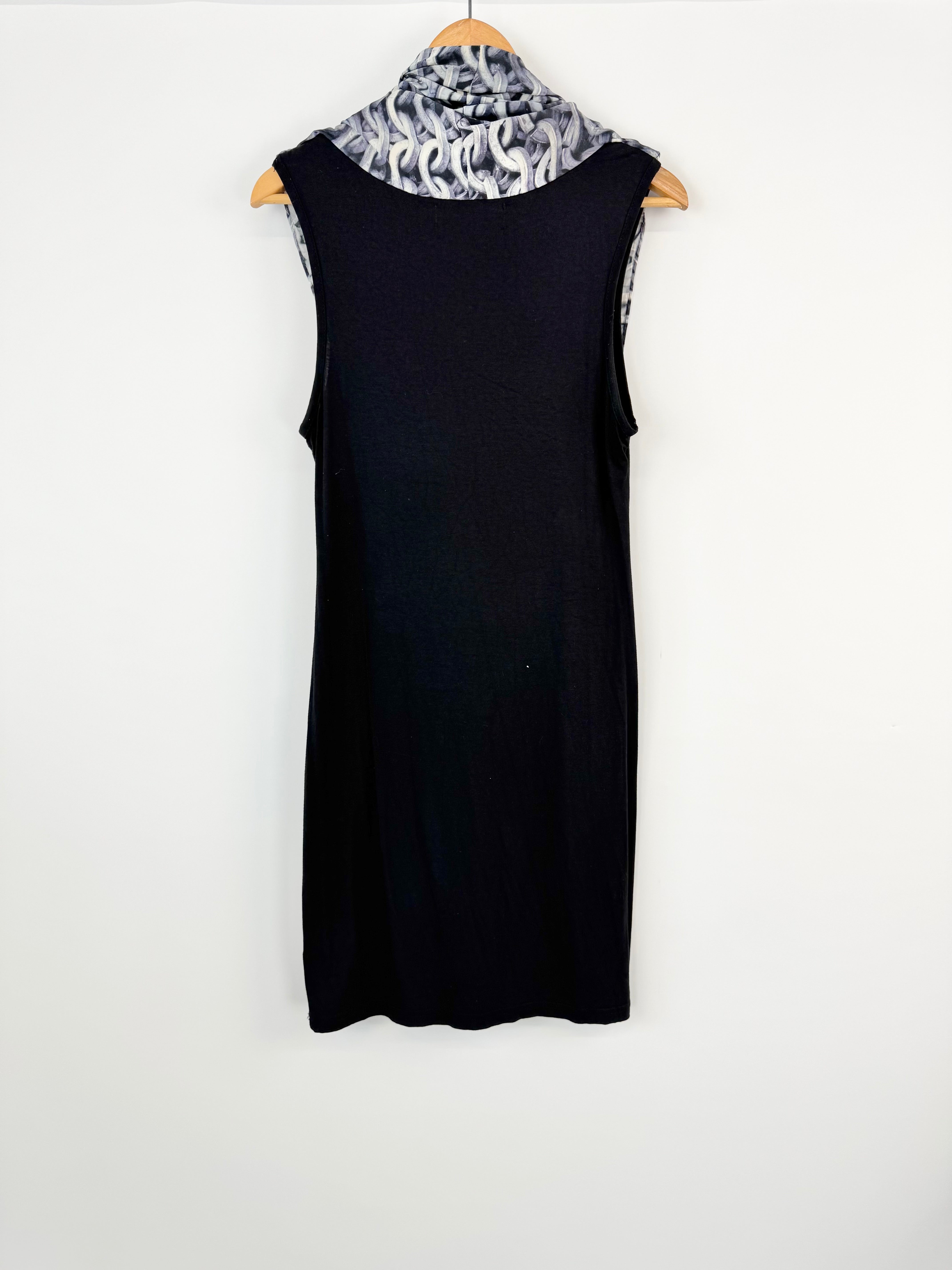 Alpha60 Over the Knee Black Dress & Chain Pattern Scarf - S