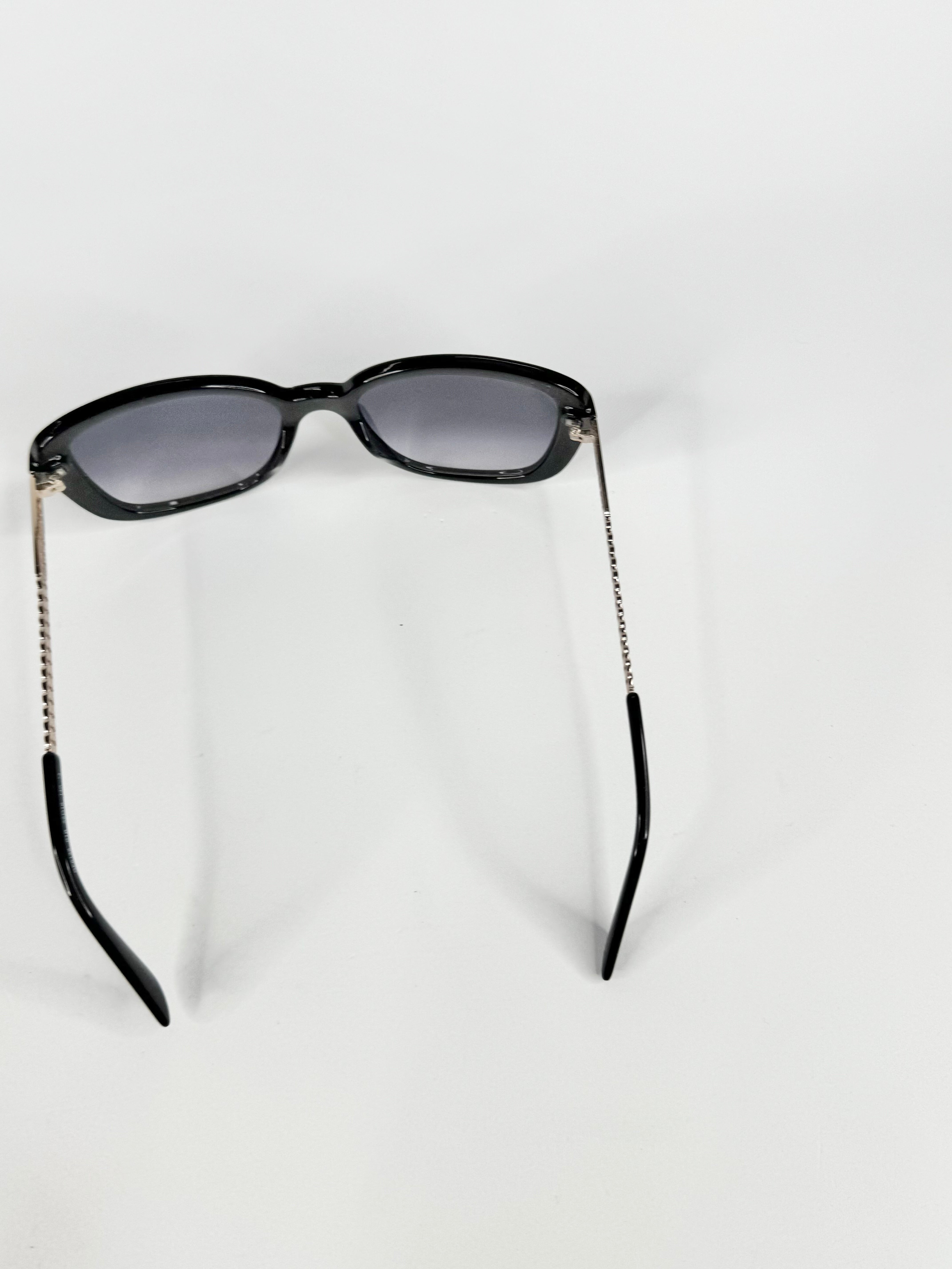 Guess Black Oversized Sunglasses