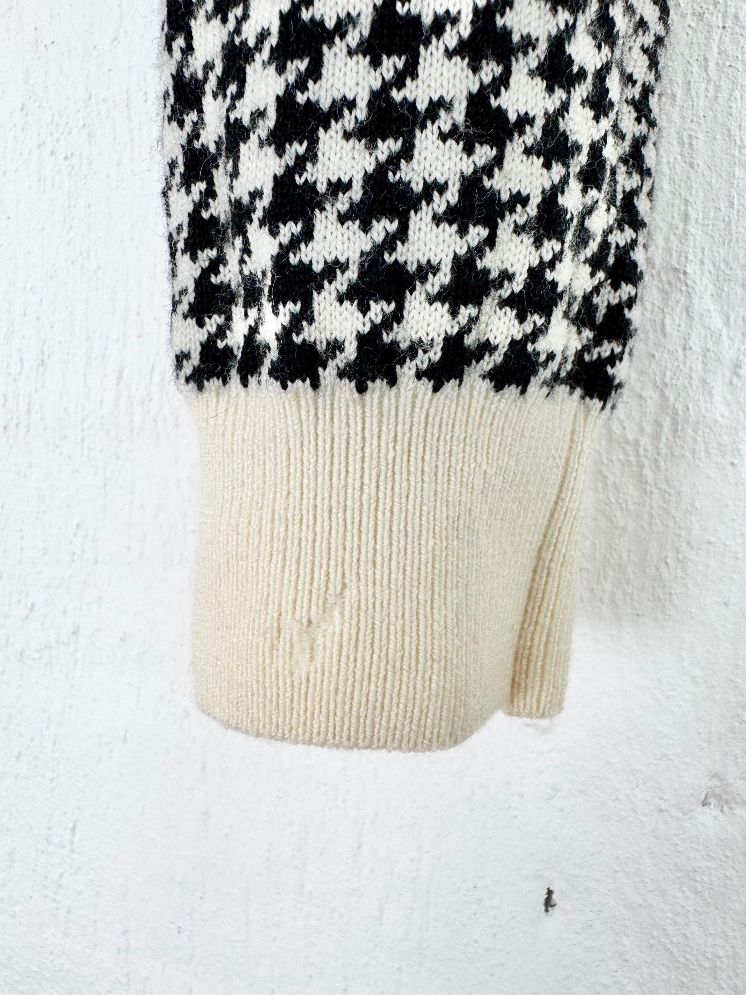 Miu Miu Black and Cream Houndstooth Cardigan - AU12