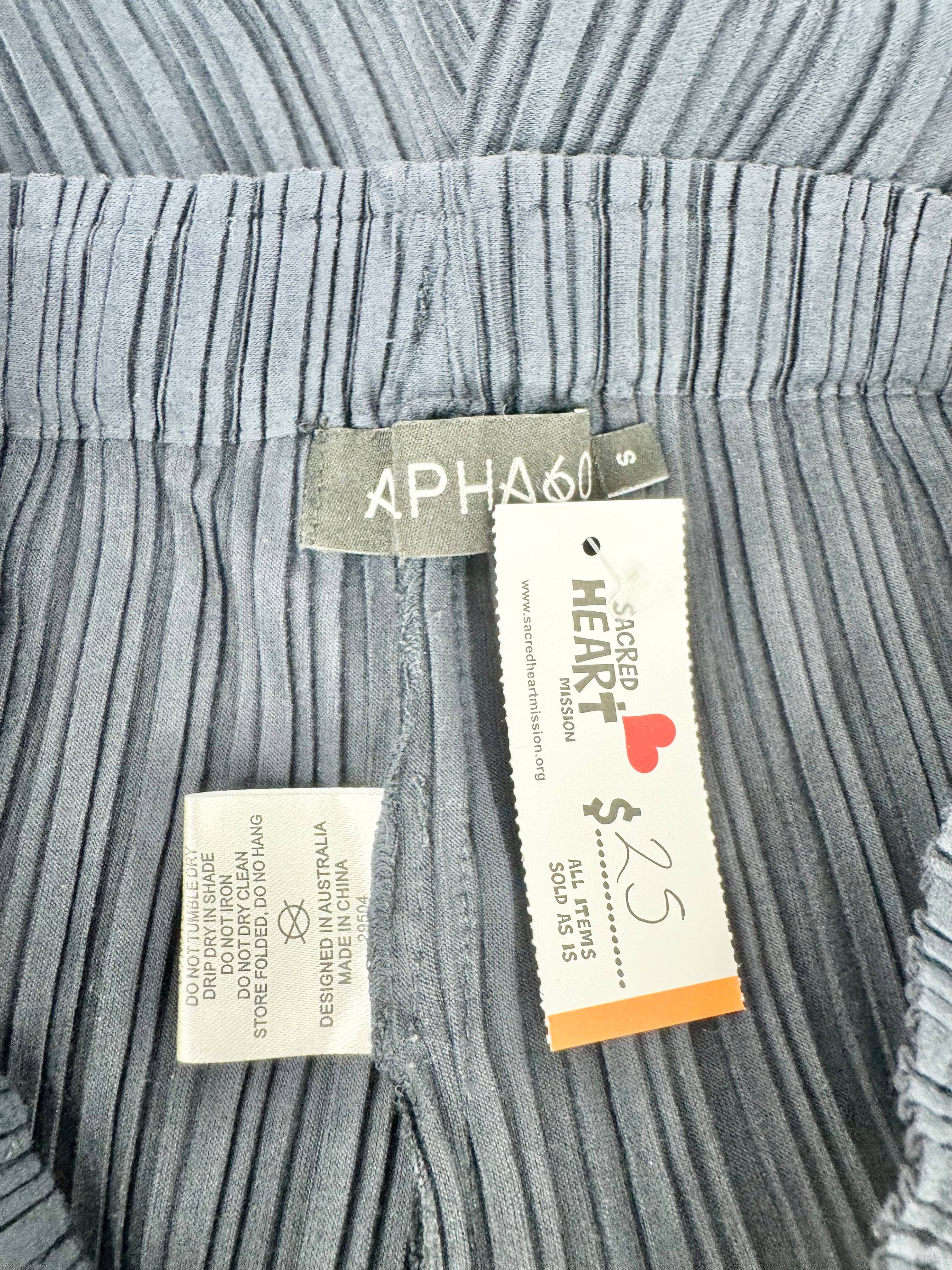 Alpha60 Pleated Navy Short - AU8