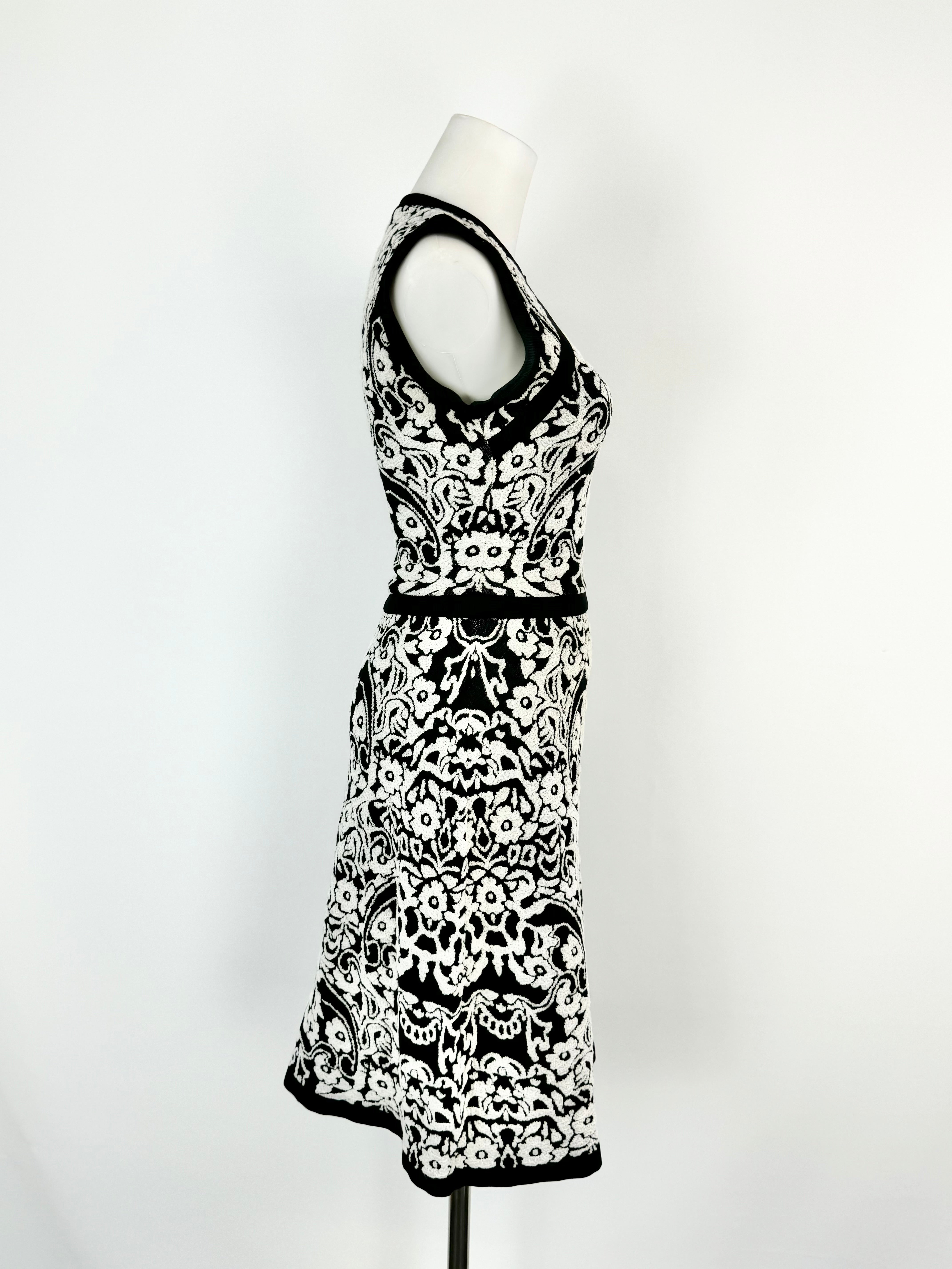 M Missioni Black & White Brocade Pattern Midi Dress - AU8