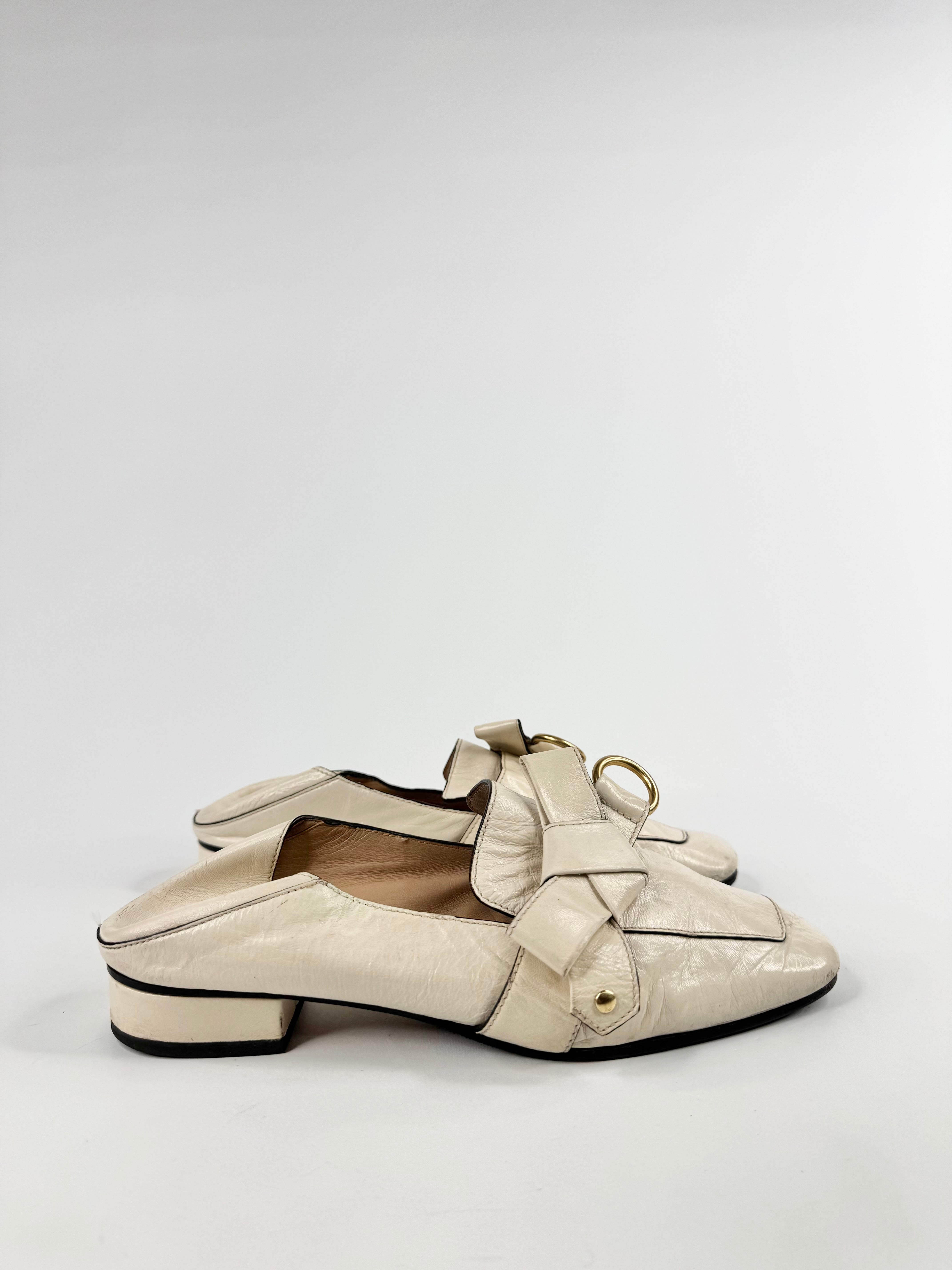 Chloe 'Quicy' Collapsable Heel Leather Bow Loafer - EU39