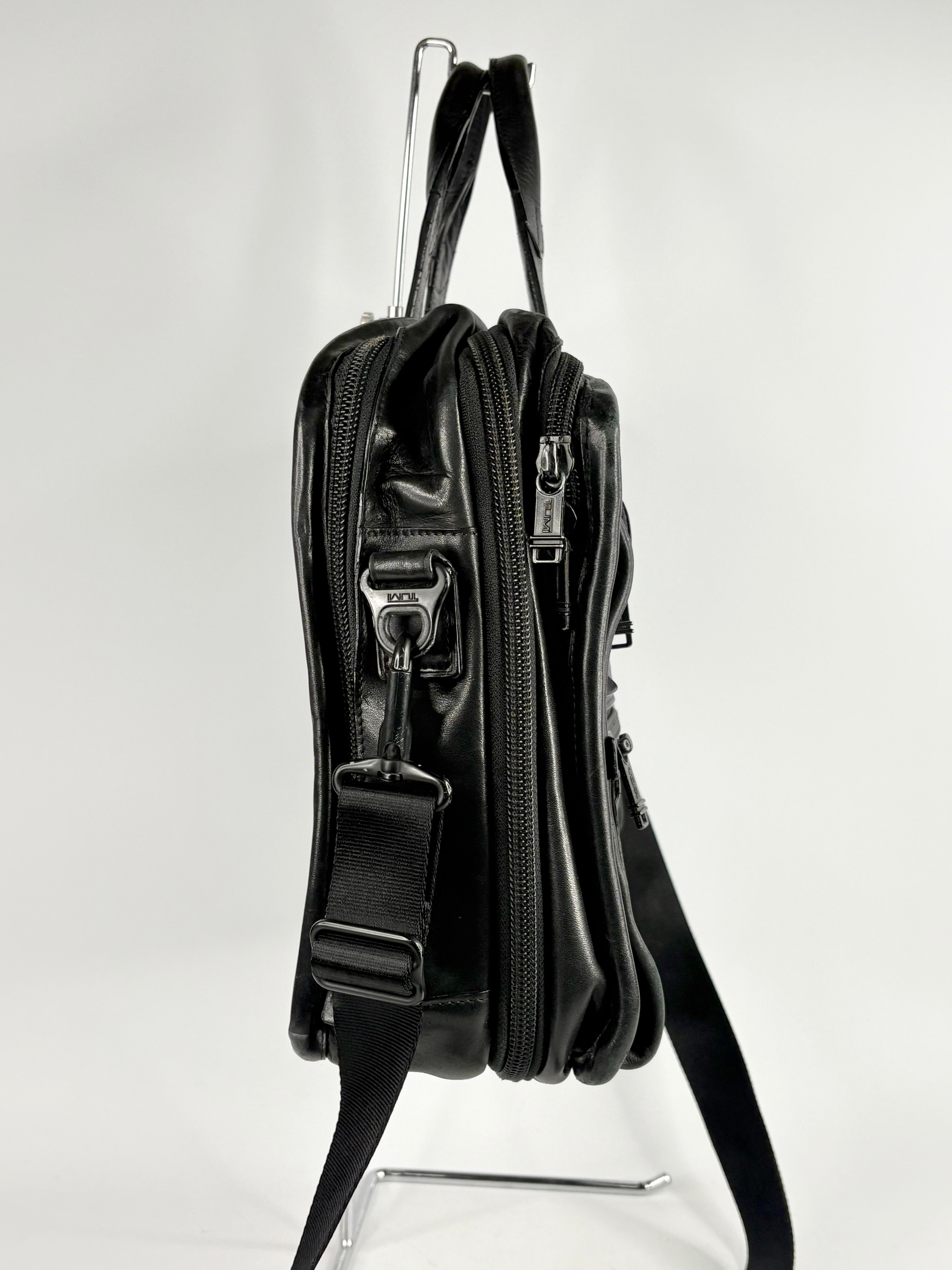 Tumi Black Leather Accordion-Style Messenger Briefcase