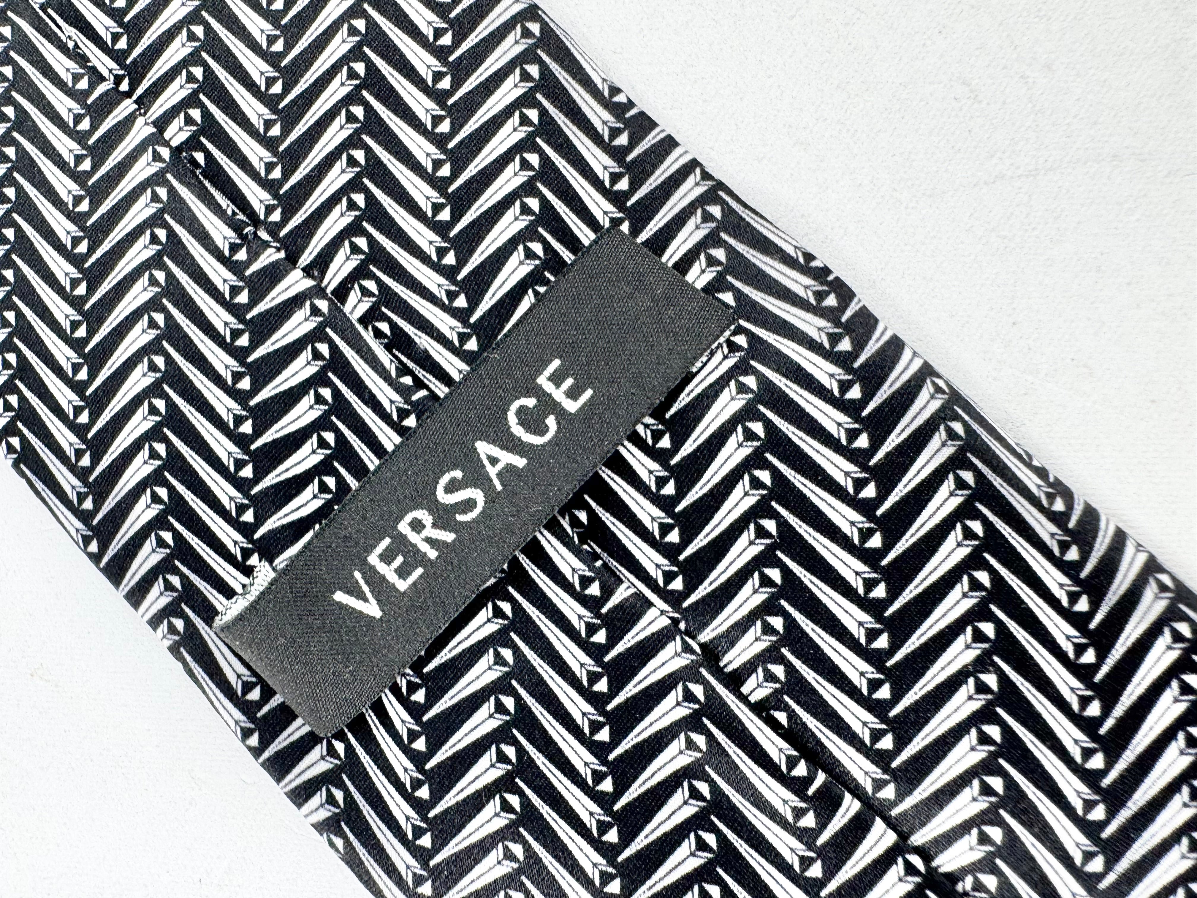 Versace Black & White Patterned Silk Tie