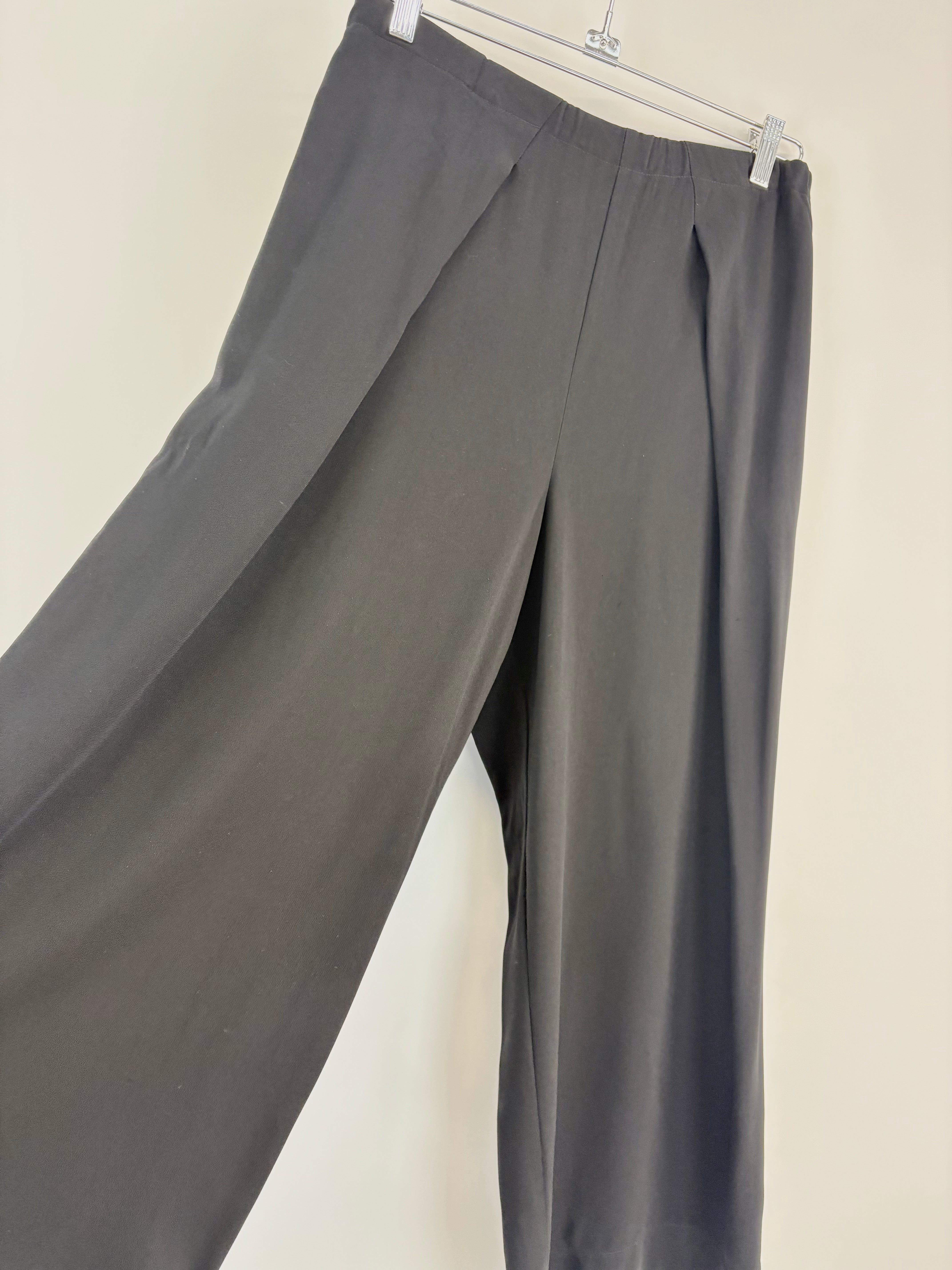 Kondo Black Wide-Leg Stretch Pants - AU10
