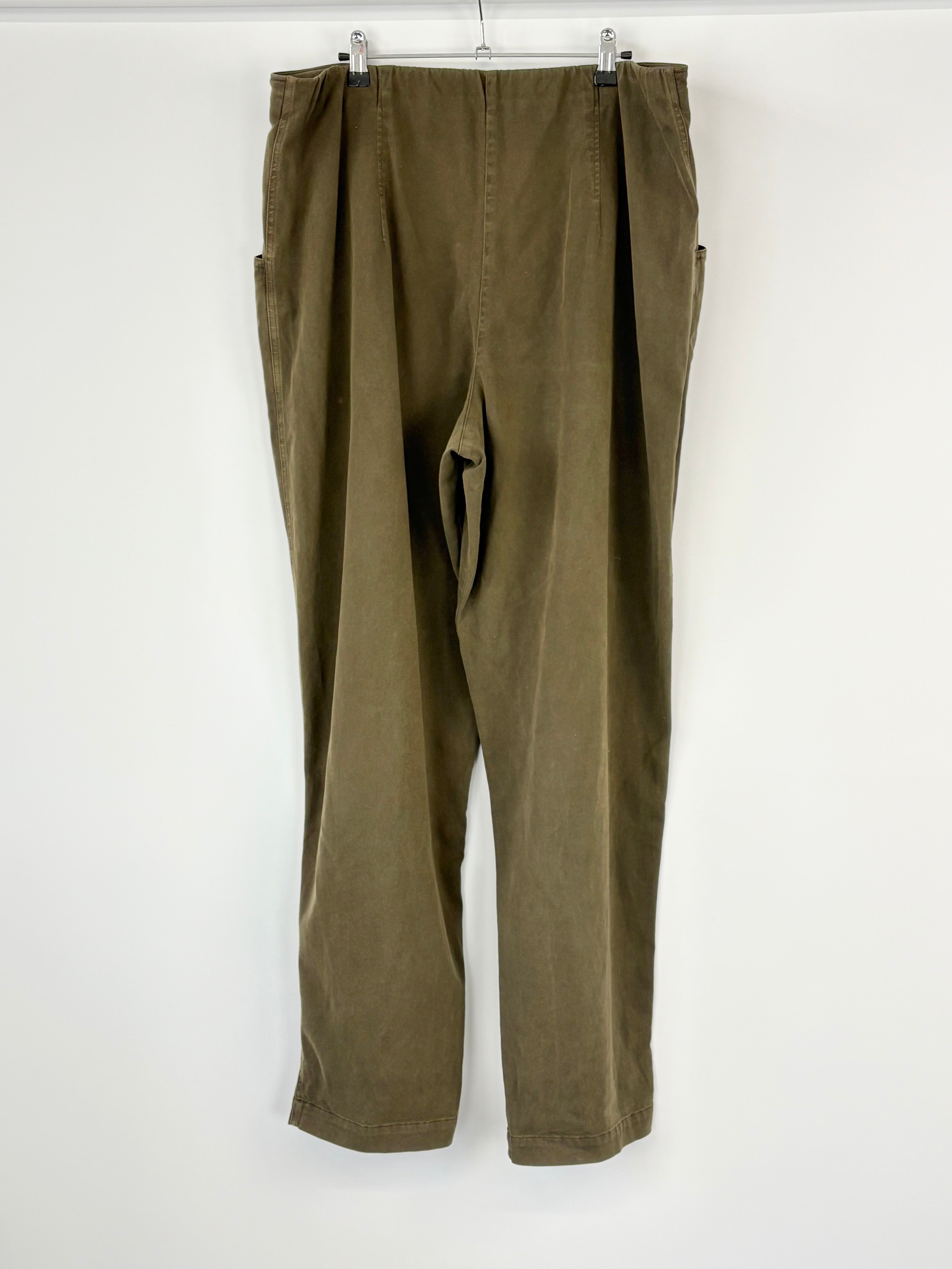 Oska Khaki 917 Relaxed Fit Pants - AU18/20
