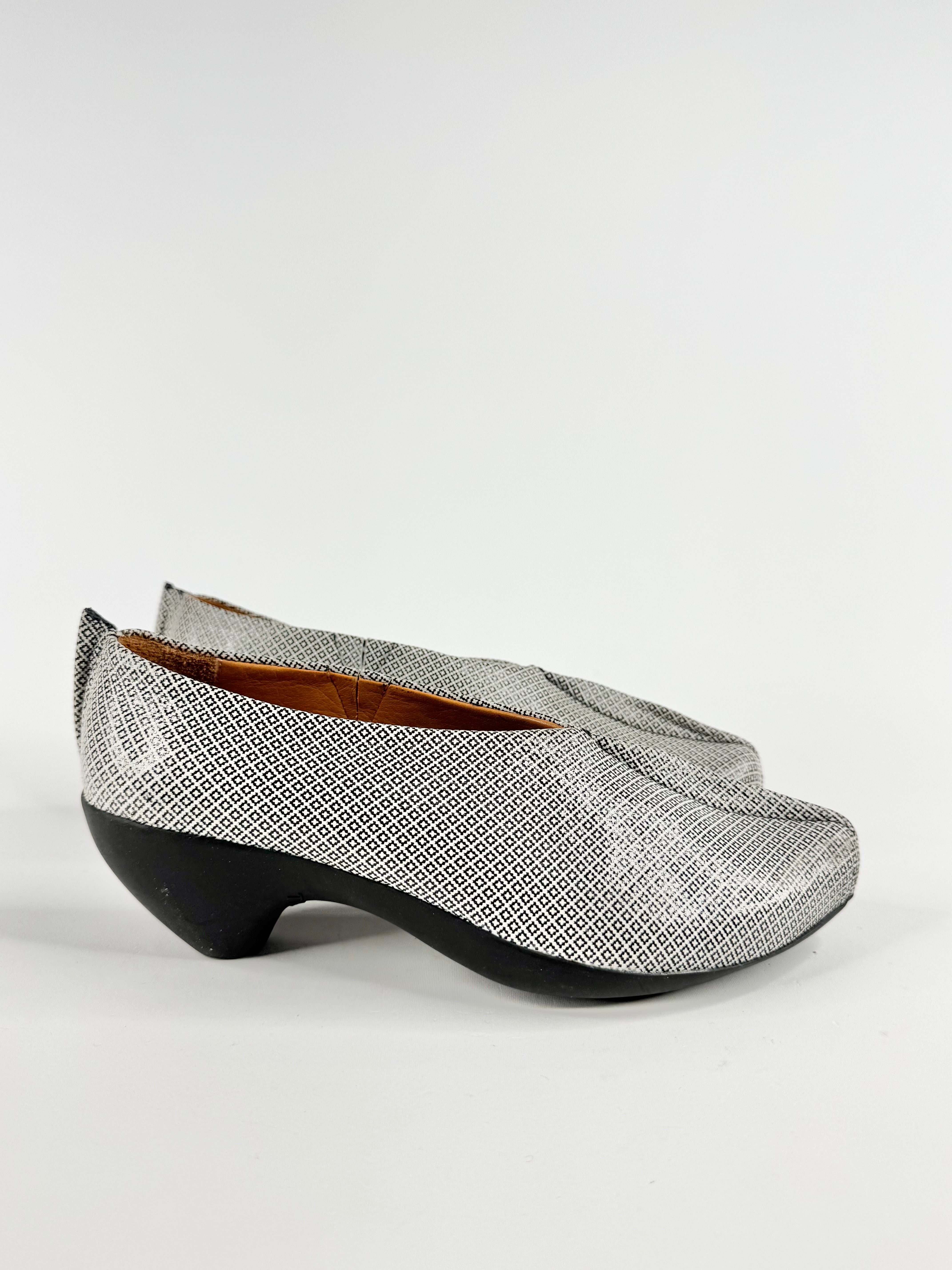Tracey Neuls Sculptural Wedges - EU35