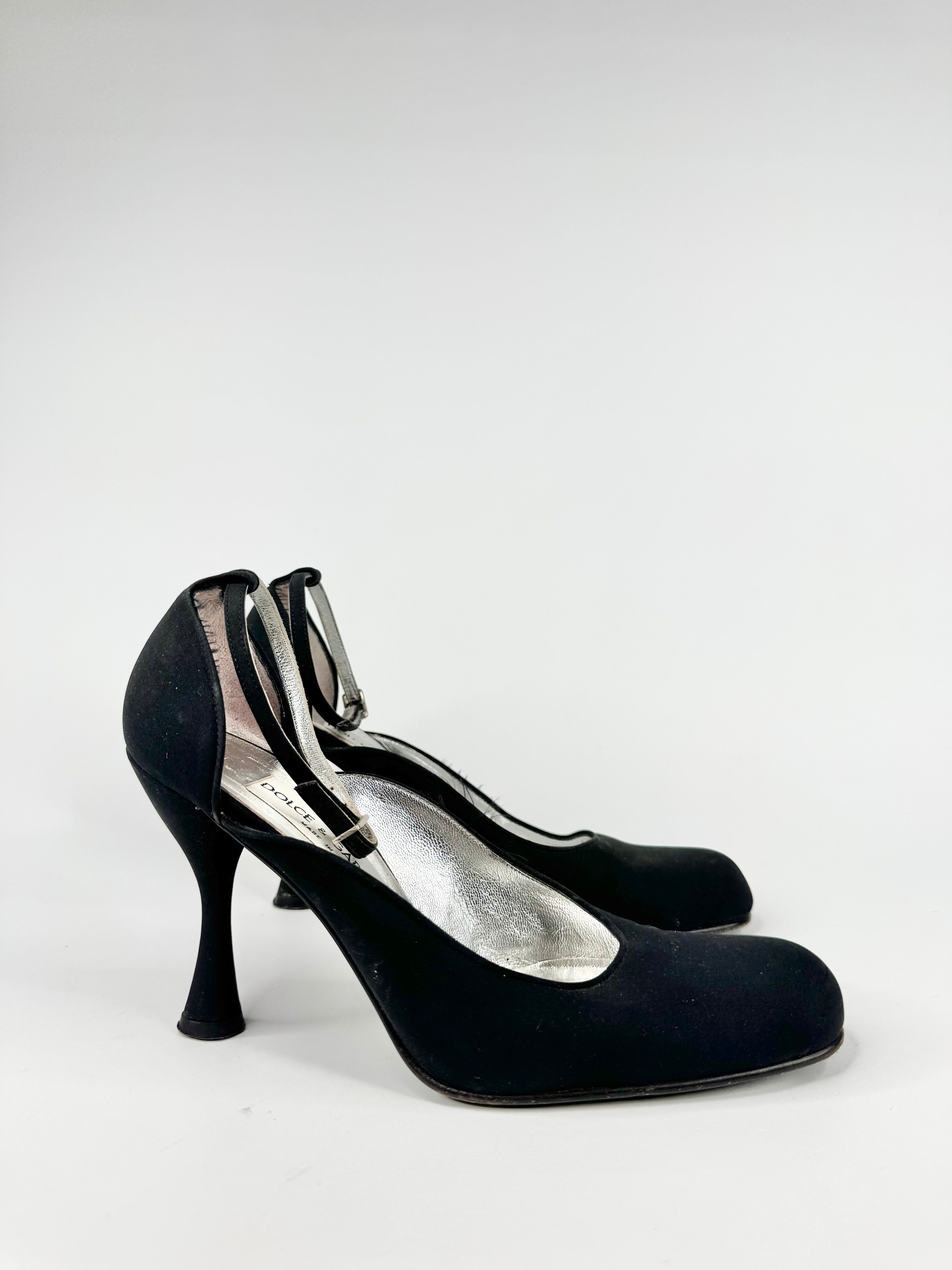 Vintage Dolce & Gabbana Rounded Toe Flared Heels - EU37