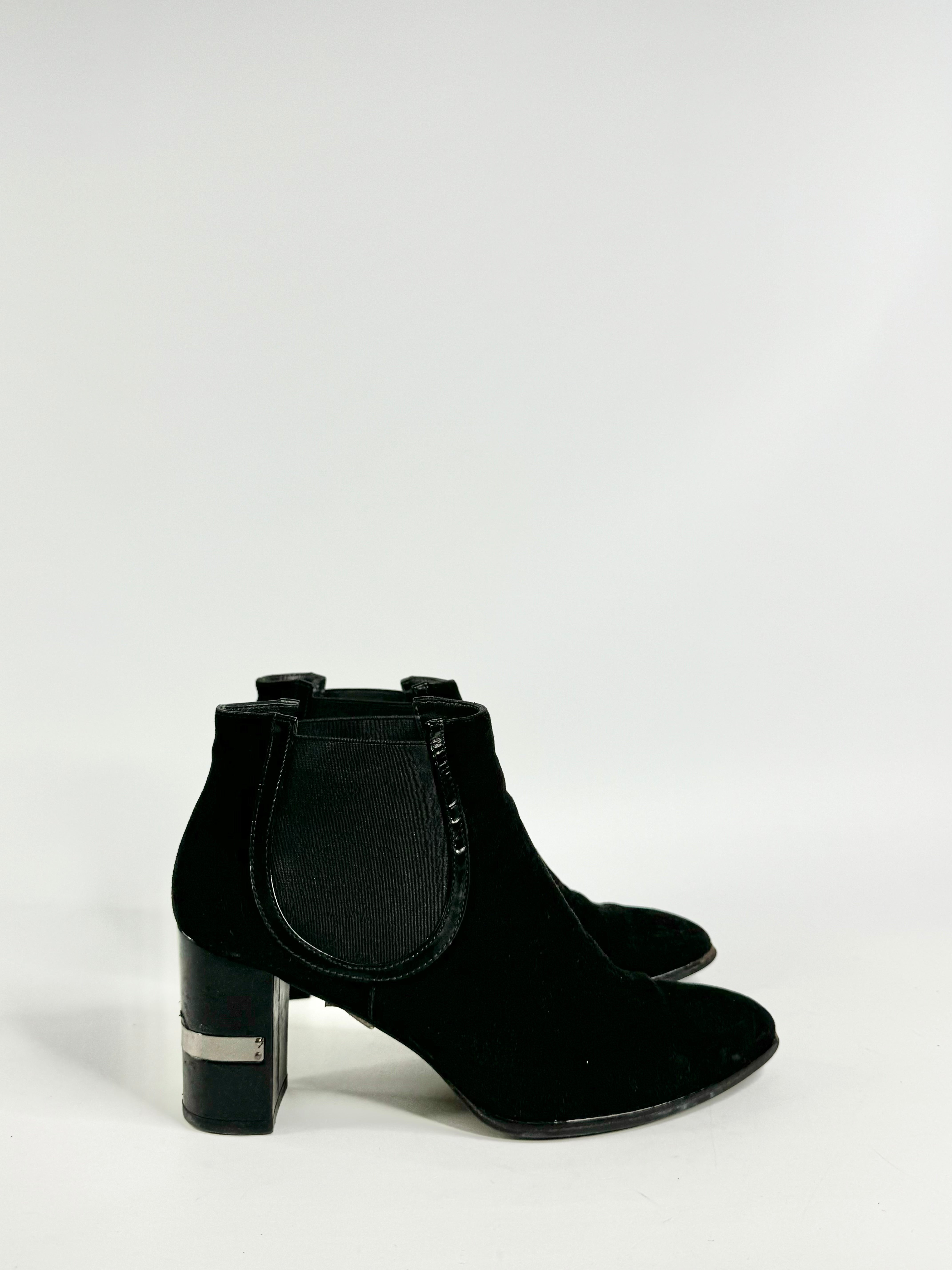 Stuart Weitzman Black Suede 'Nostress' Ankle Boots - EU39