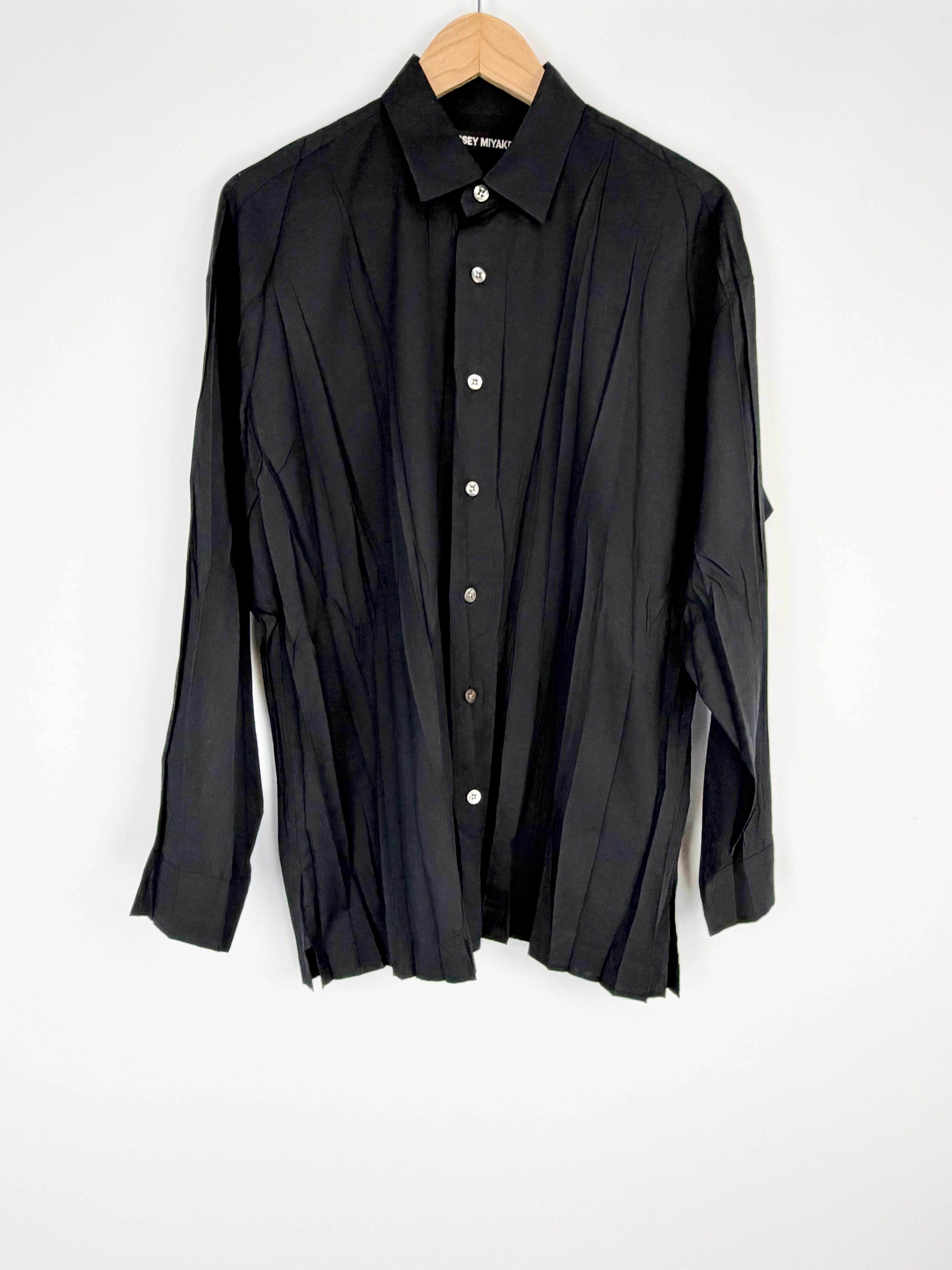 Issey Miyake Black Cotton Plisse Detail Shirt - AU12