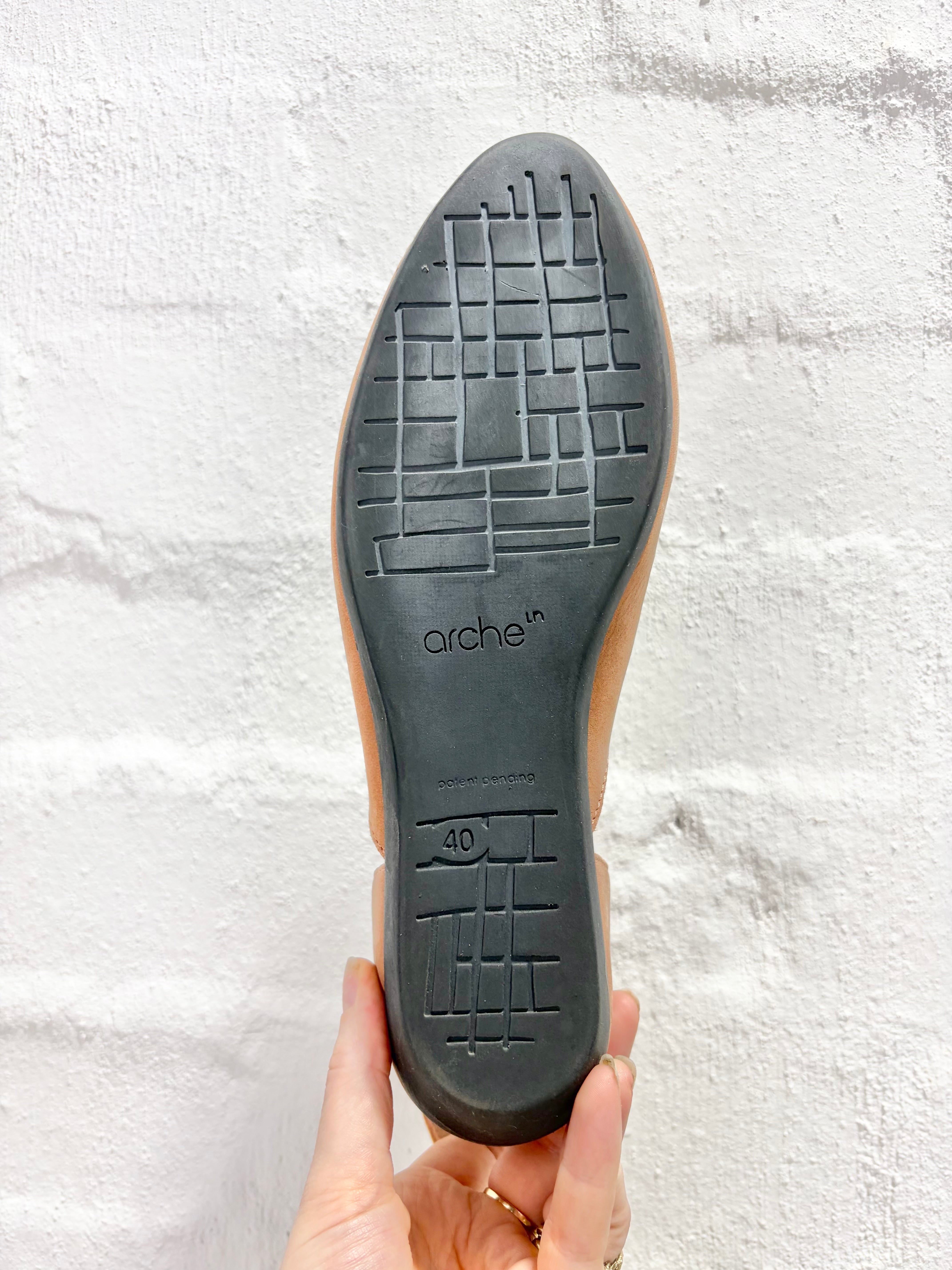 Arche Beige Lazercut Mary-Janes - EU40