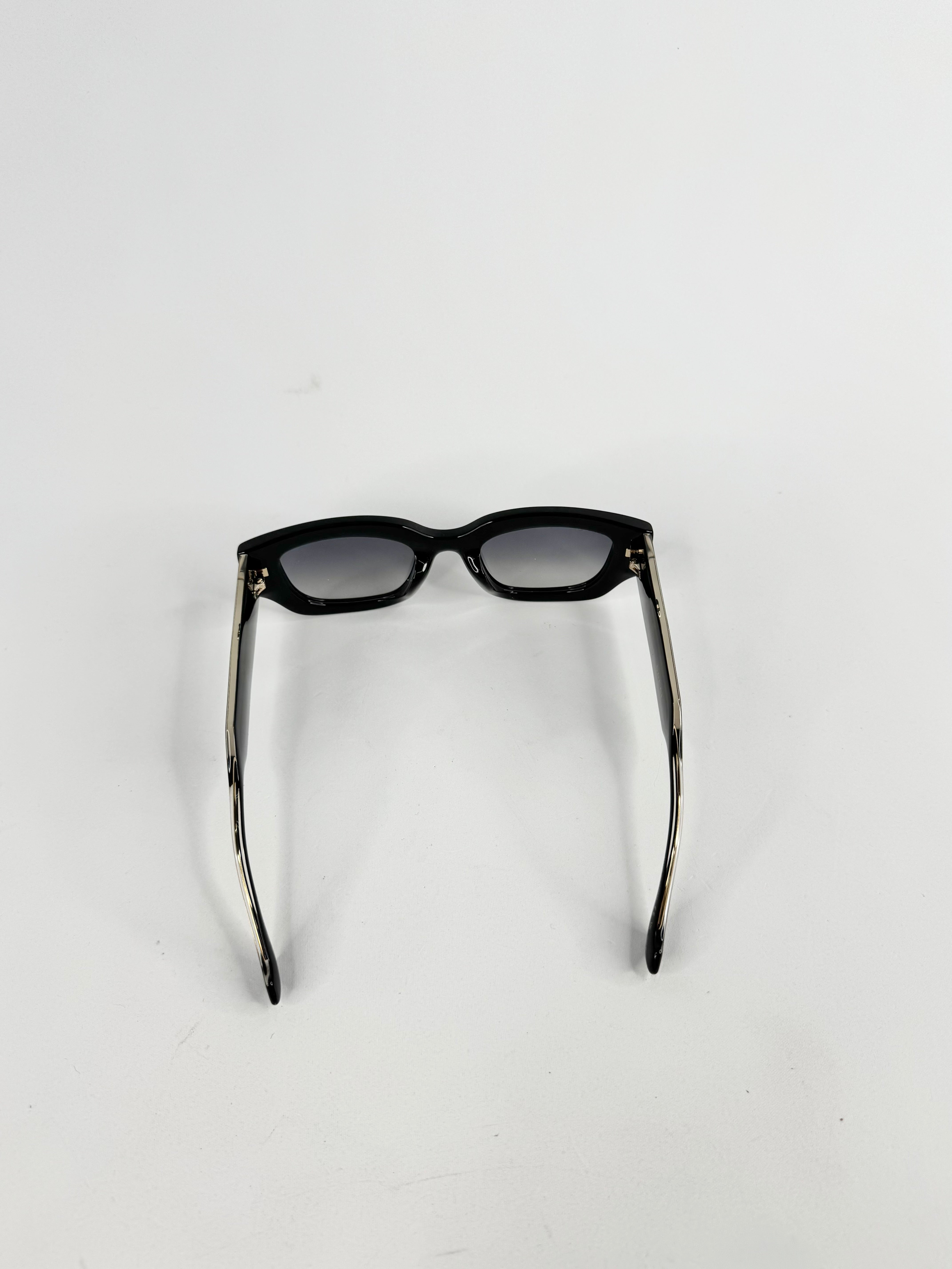 Gucci Black Oversized Square Sunglasses